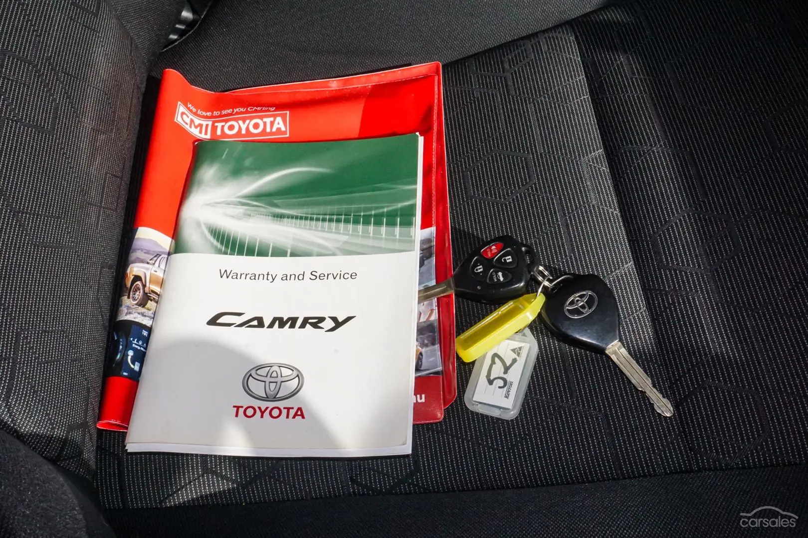2013 Toyota Camry Image 24