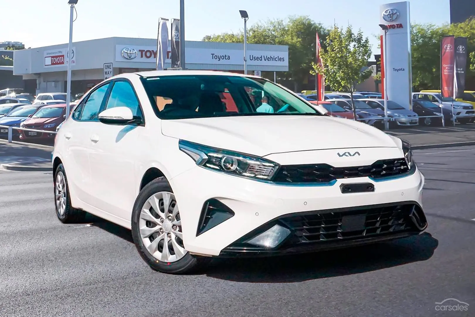 2022 Kia Cerato Image 1