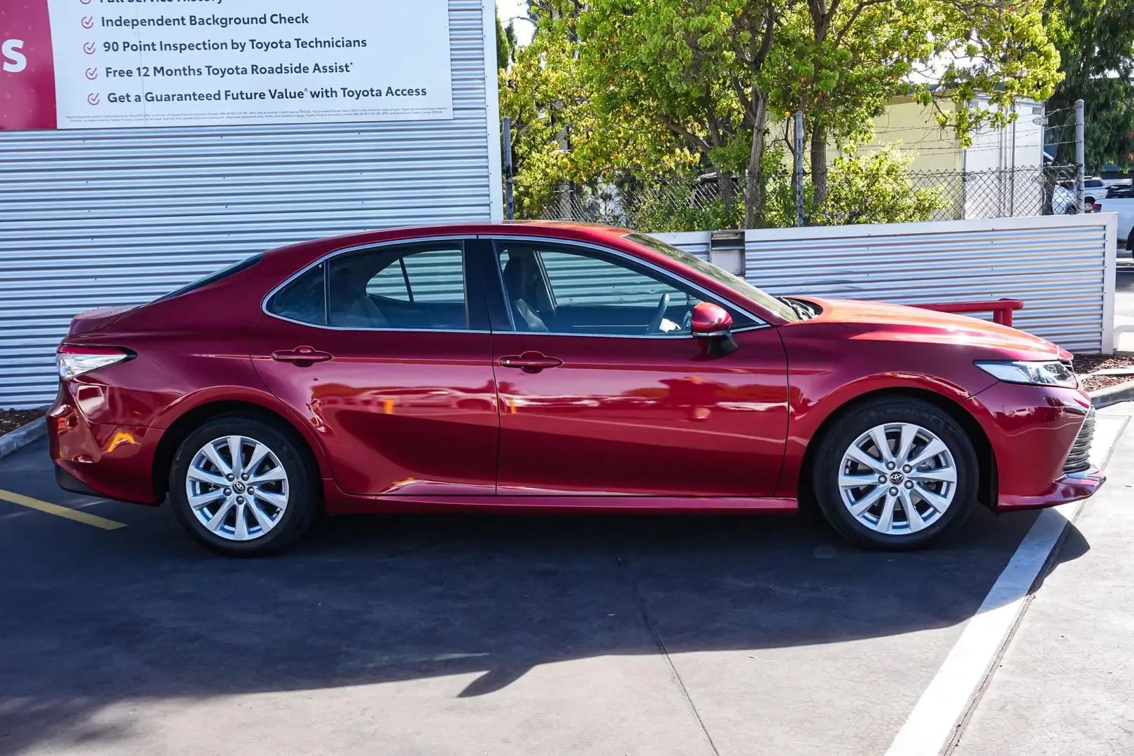 2018 Toyota Camry Gallery Image 4