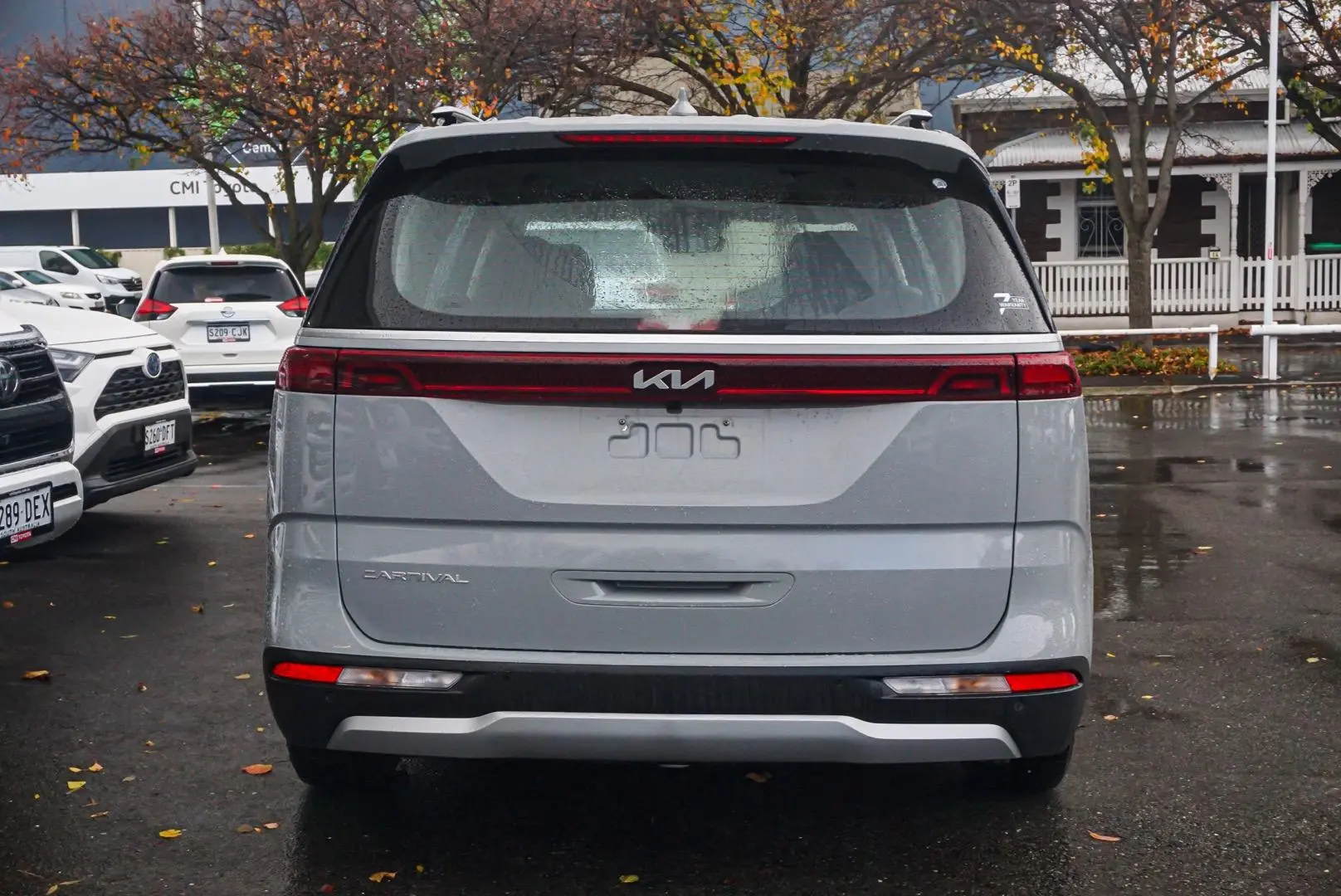 2022 Kia Carnival Gallery Image 6
