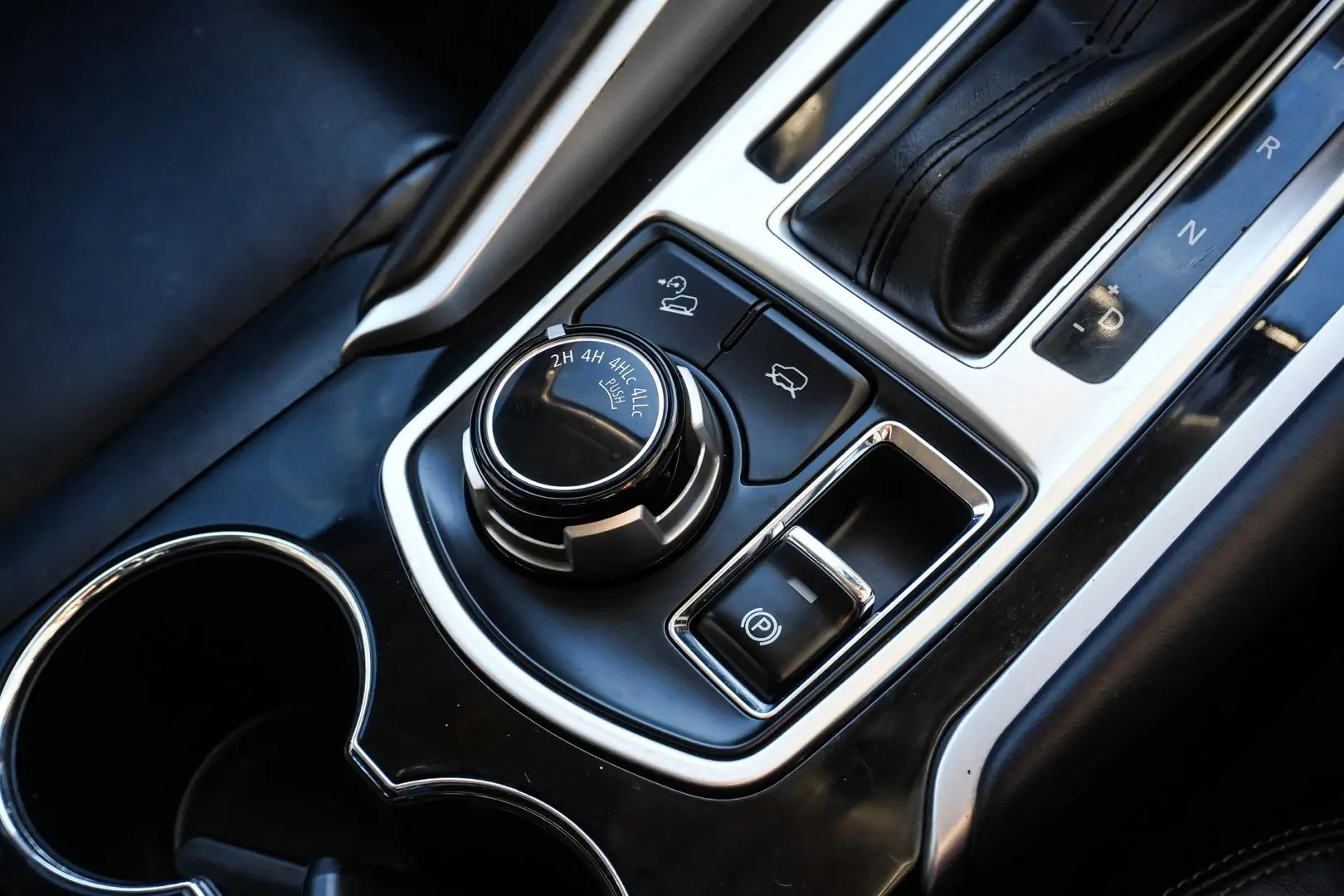 2018 Mitsubishi Pajero Sport Gallery Image 19