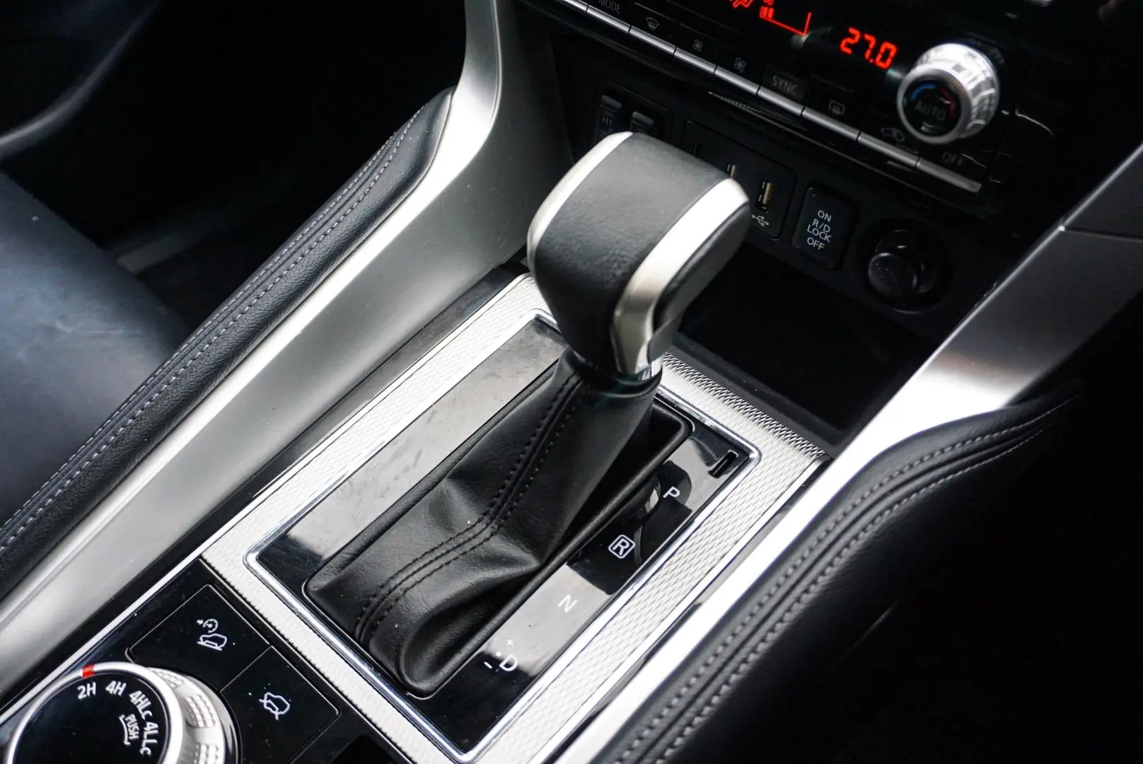 2024 Mitsubishi Pajero Sport Gallery Image 17