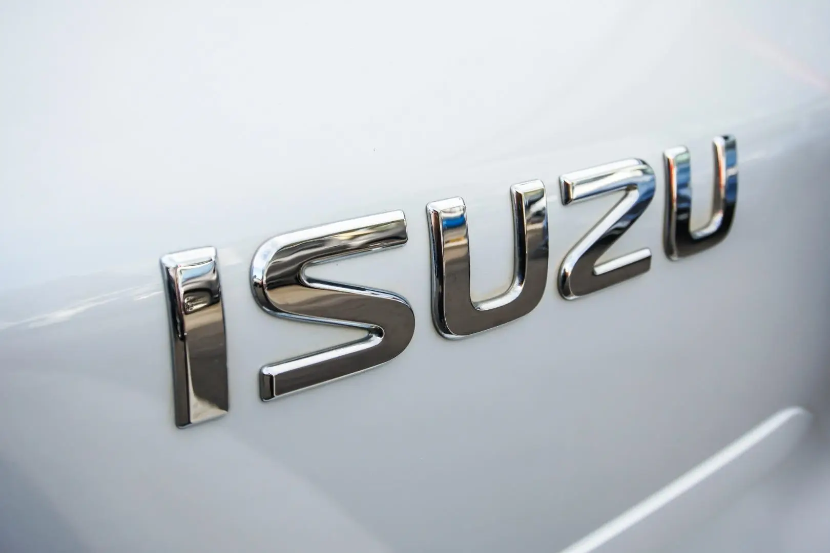 2023 Isuzu Mu-X Gallery Image 16