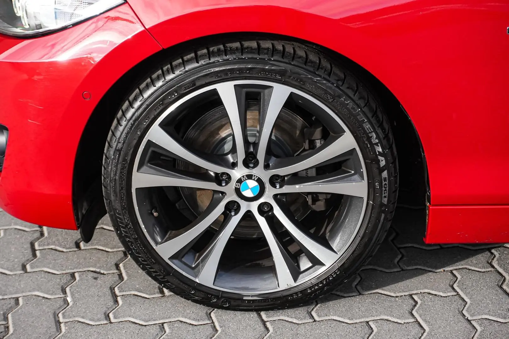 2014 BMW 2 Series Gallery Image 15
