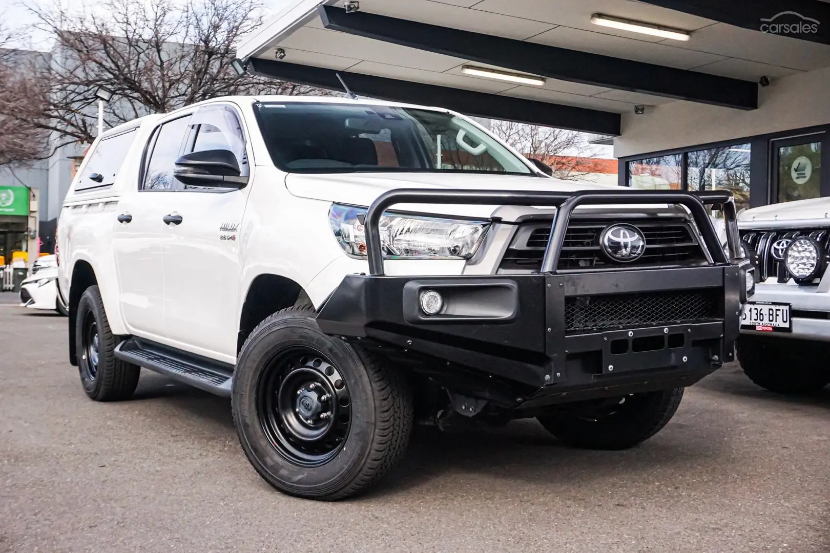 2021 Toyota Hilux Image 2