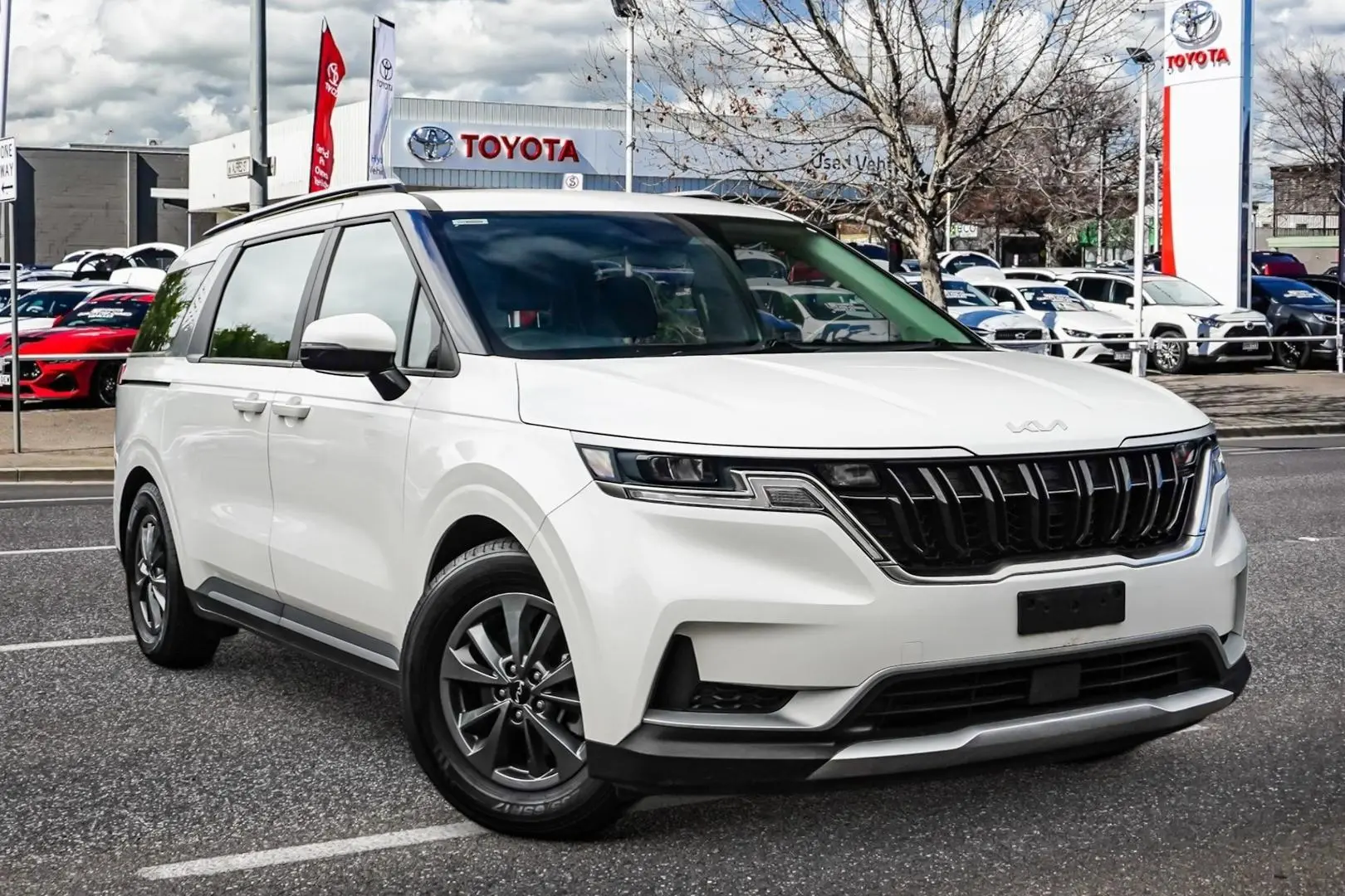 2022 Kia Carnival Image