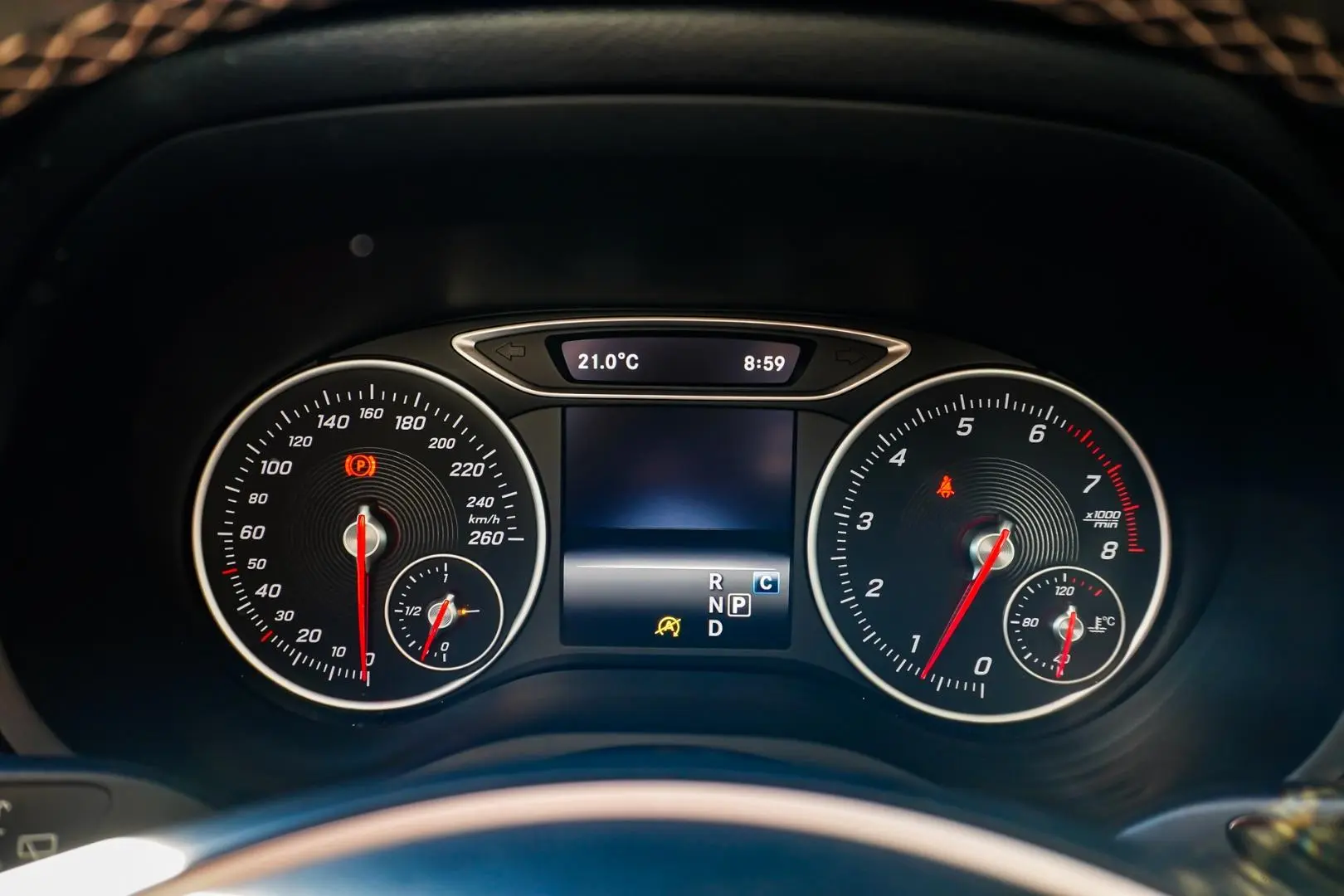 2016 Mercedes-Benz B-Class Gallery Image 19