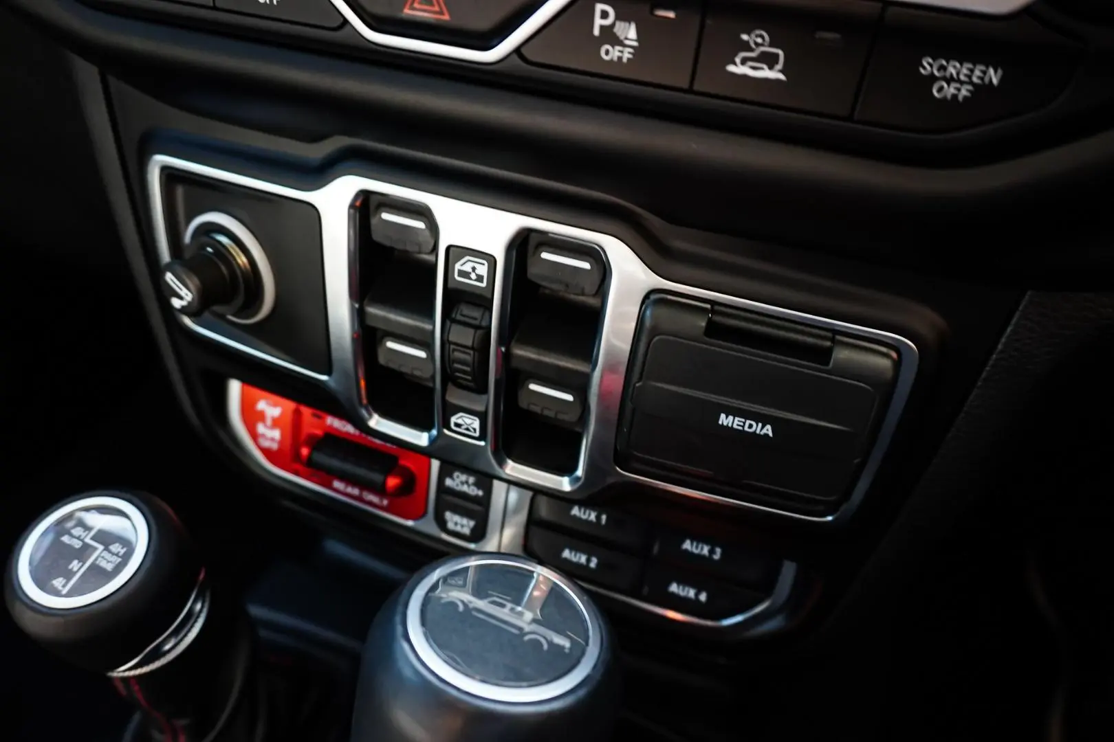 2021 Jeep Gladiator Gallery Image 24