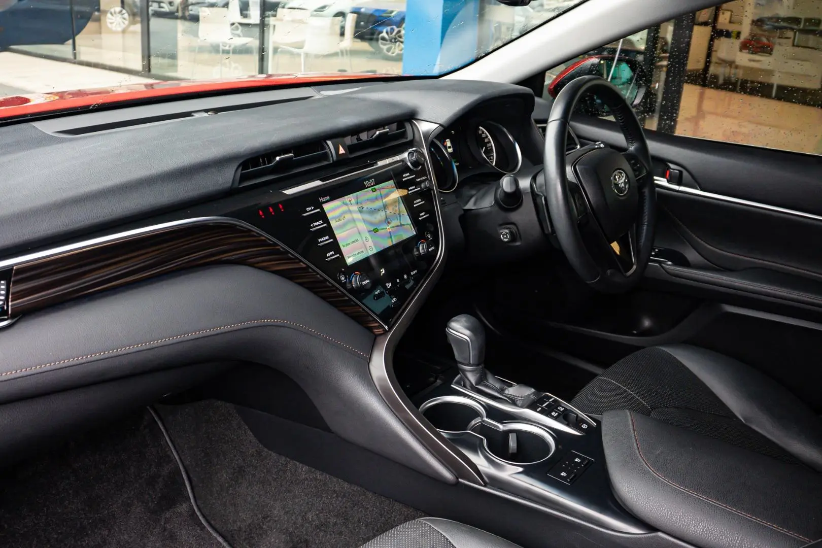 2018 Toyota Camry Gallery Image 11