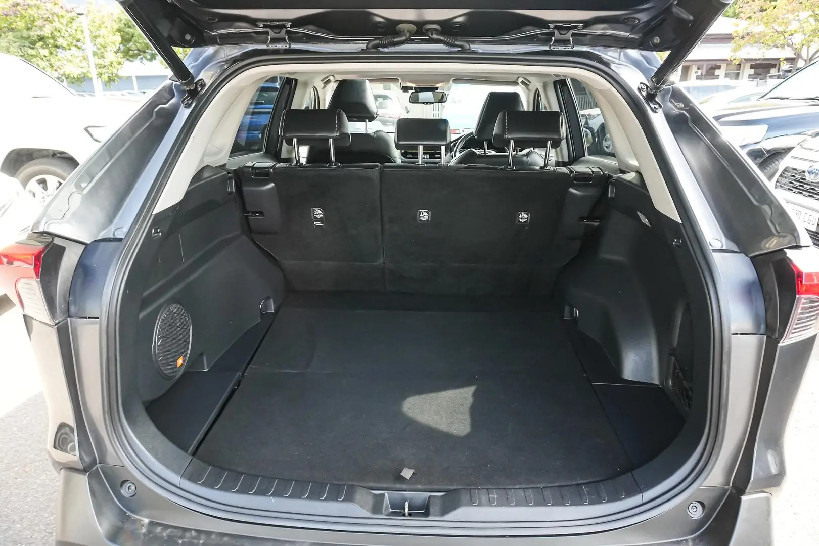 2020 Toyota RAV4 Gallery Image 15