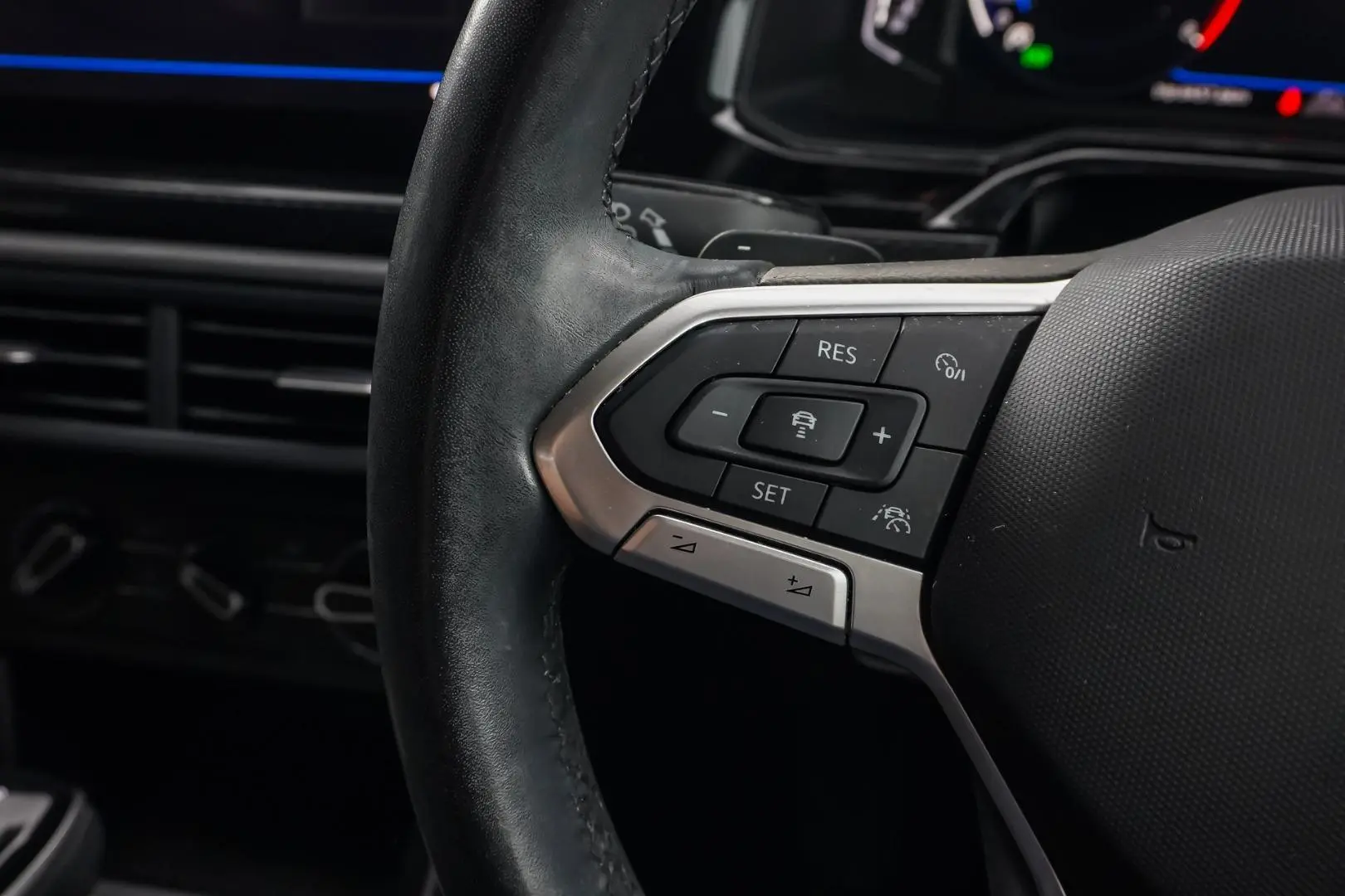 2022 Volkswagen Polo Gallery Image 17