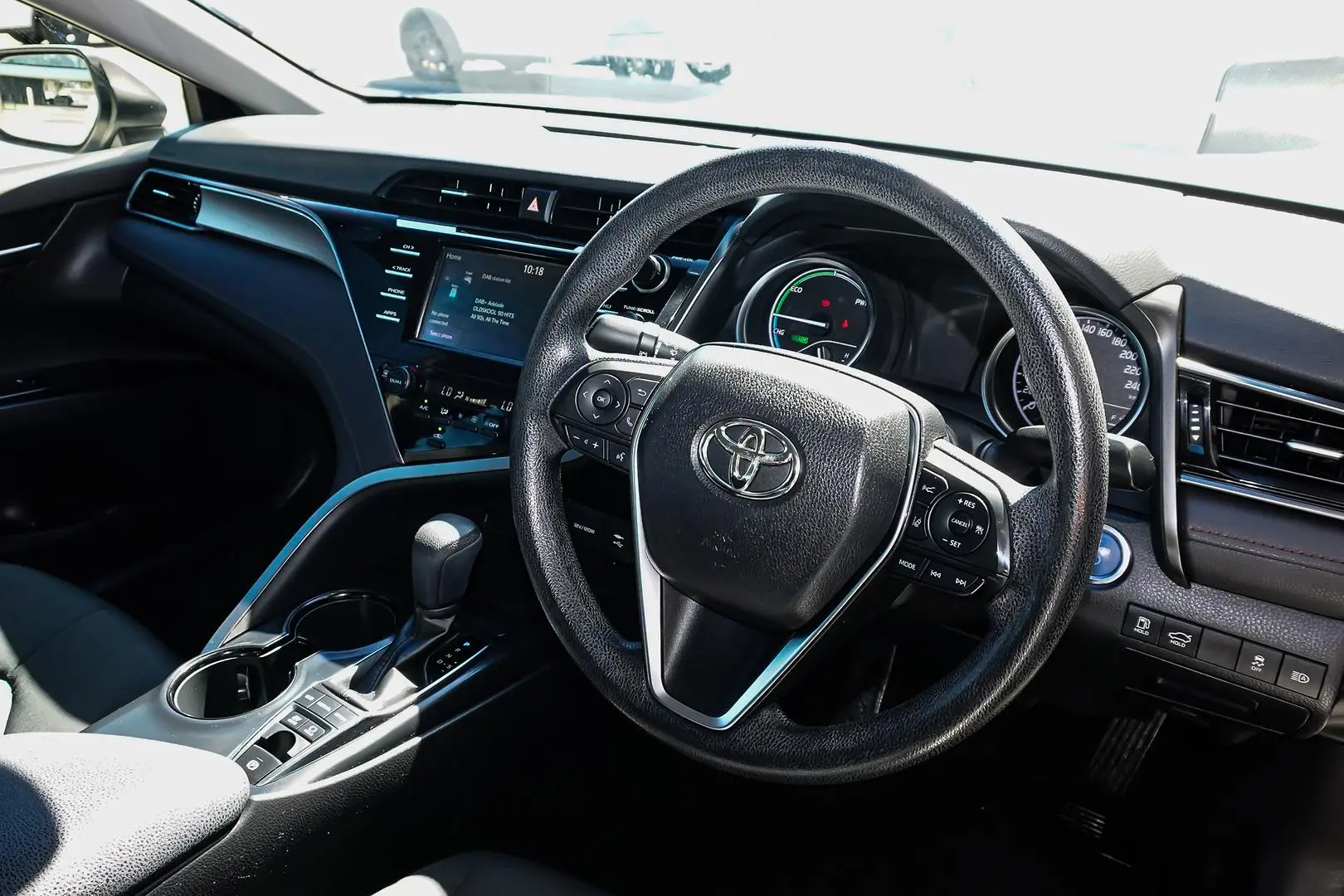 2020 Toyota Camry Gallery Image 7