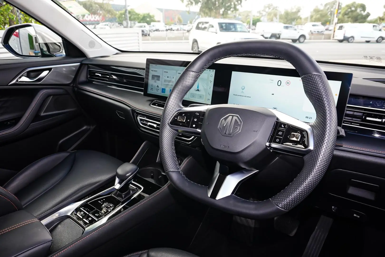 2024 MG HS Gallery Image 7