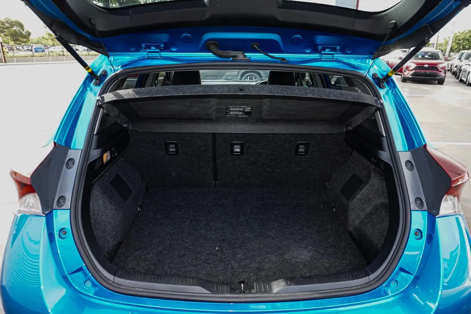 2016 Toyota Corolla Gallery Image 10