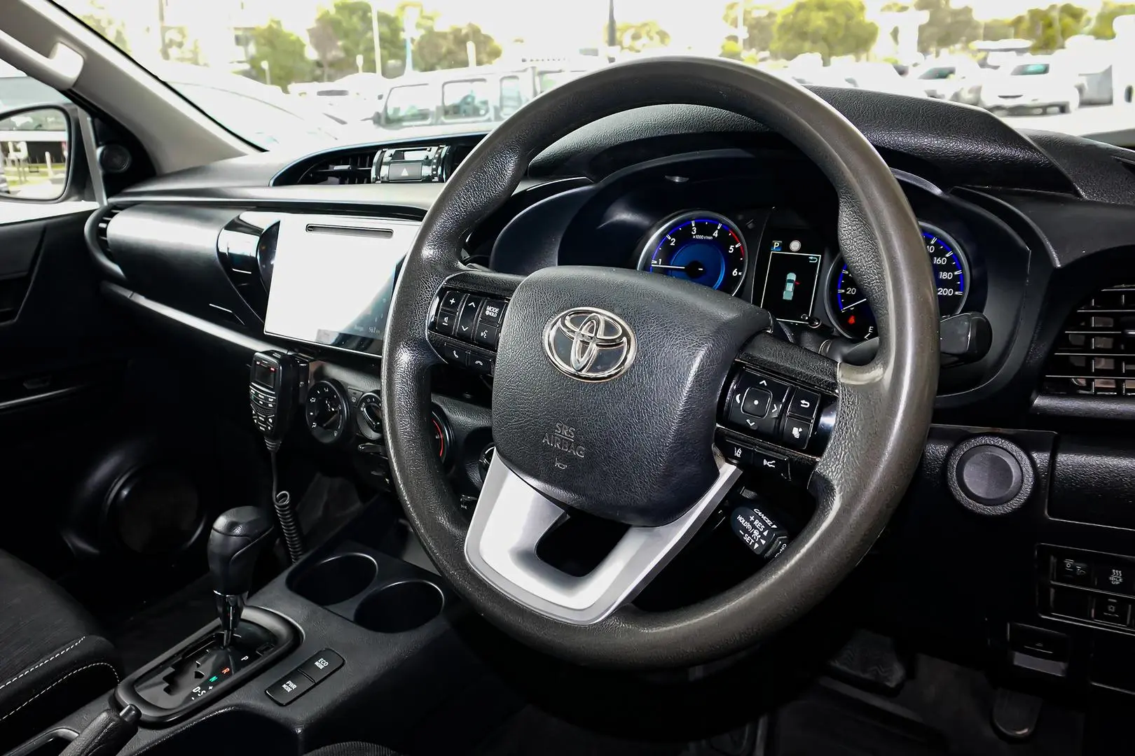 2019 Toyota Hilux Gallery Image 7
