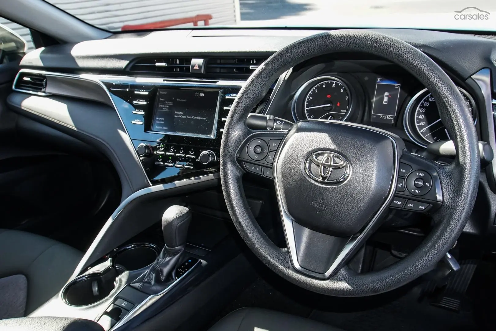 2018 Toyota Camry Image 6