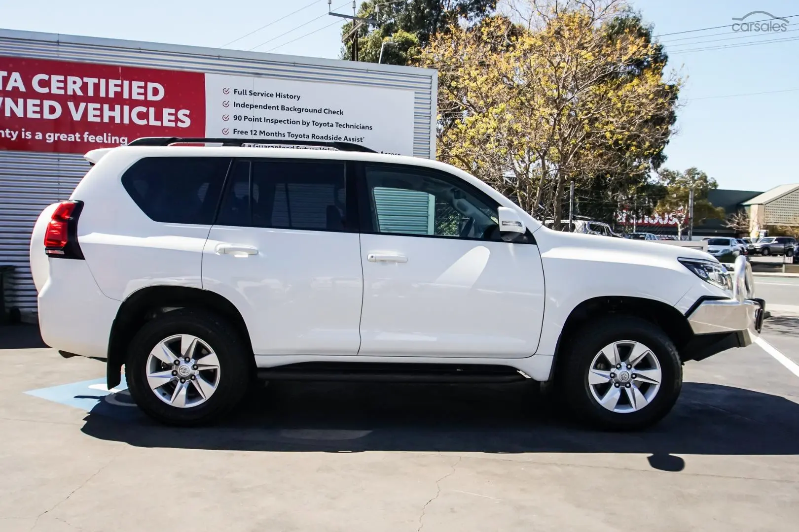 2020 Toyota Landcruiser Prado Image 3