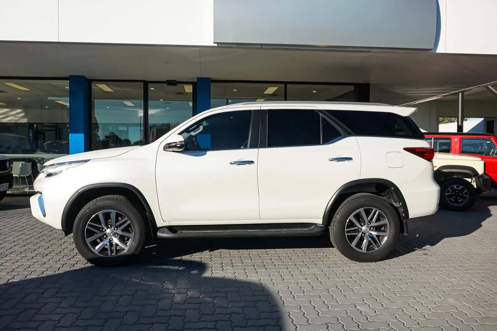 2017 Toyota Fortuner Gallery Image 4