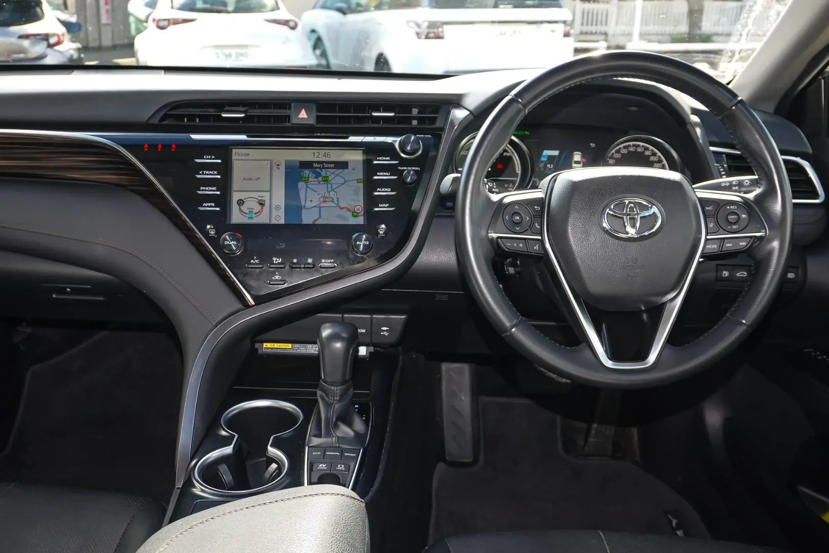 2018 Toyota Camry Gallery Image 8