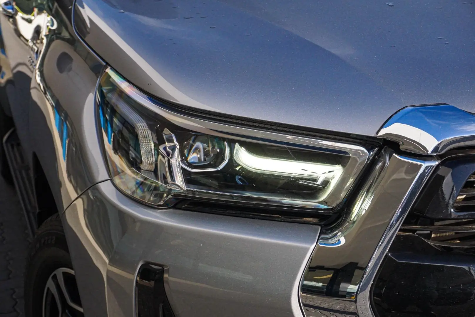 2022 Toyota Hilux Gallery Image 11