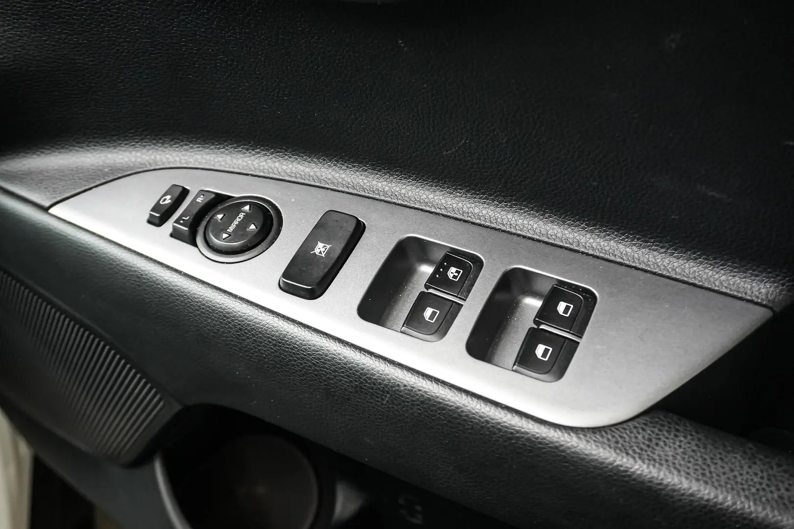 2023 Kia Stonic Gallery Image 17