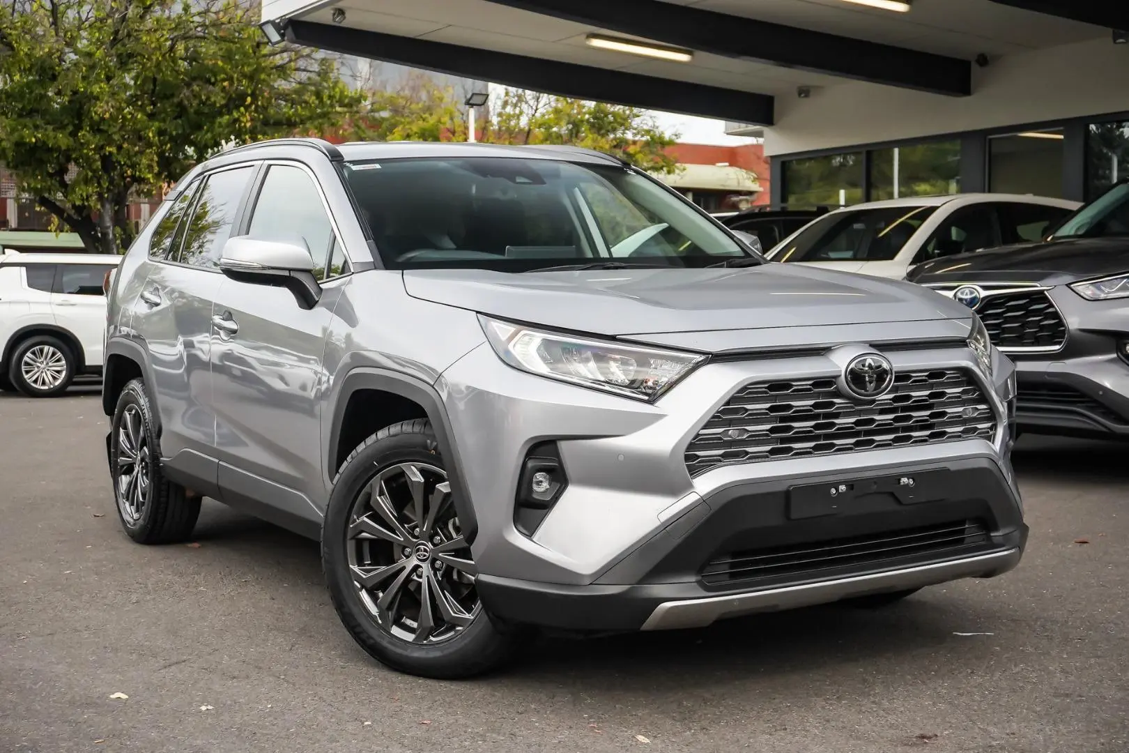2024 Toyota RAV4 Gallery Image 2