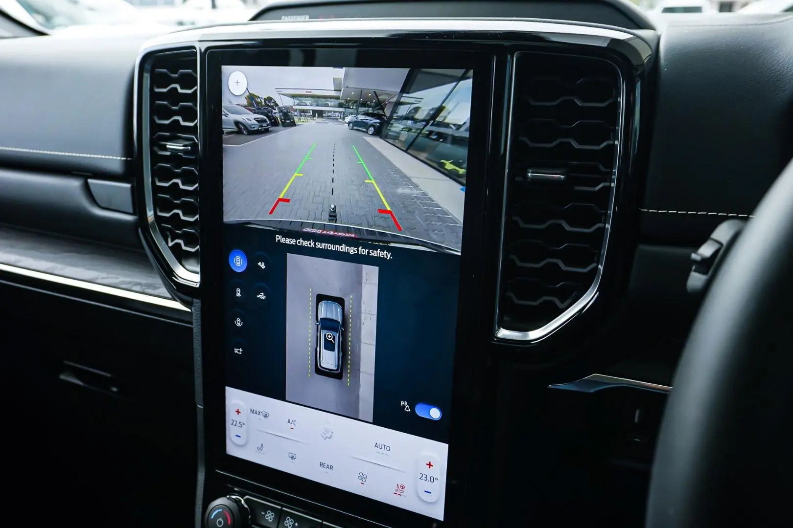 2024 Ford Everest Gallery Image 27