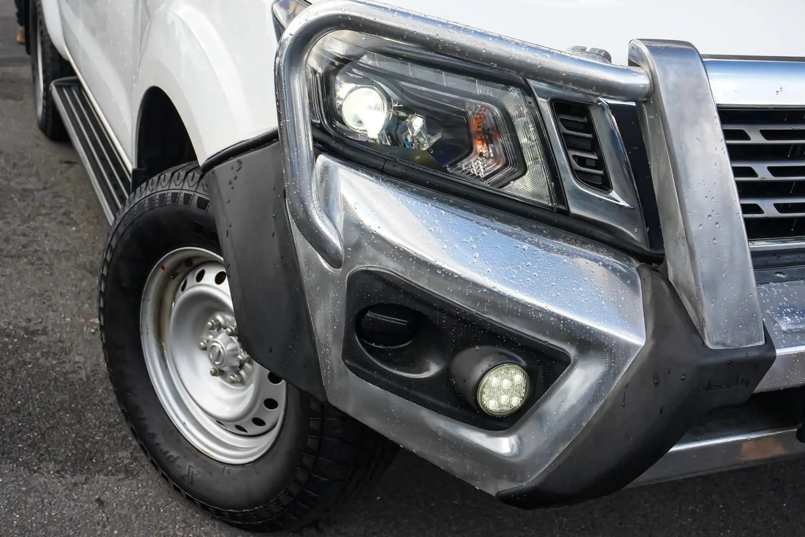 2020 Nissan Navara Gallery Image 12
