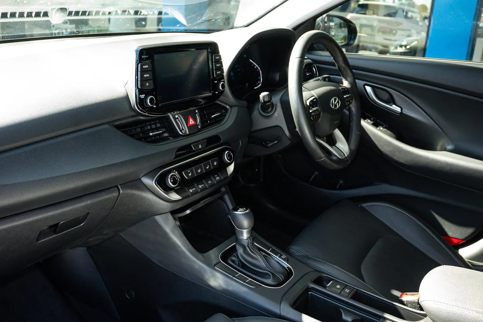 2022 Hyundai i30 Gallery Image 11