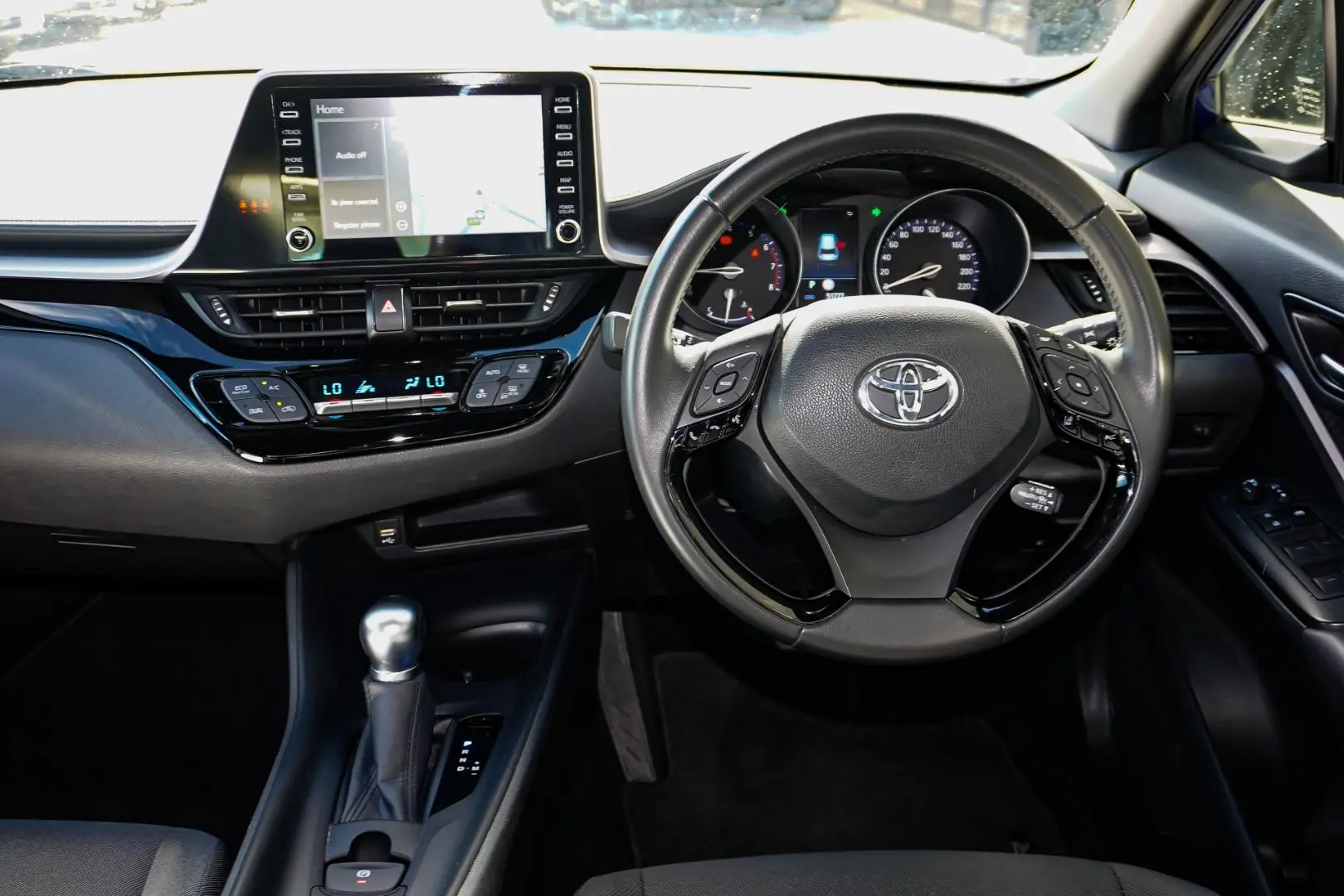 2023 Toyota C-HR Gallery Image 9