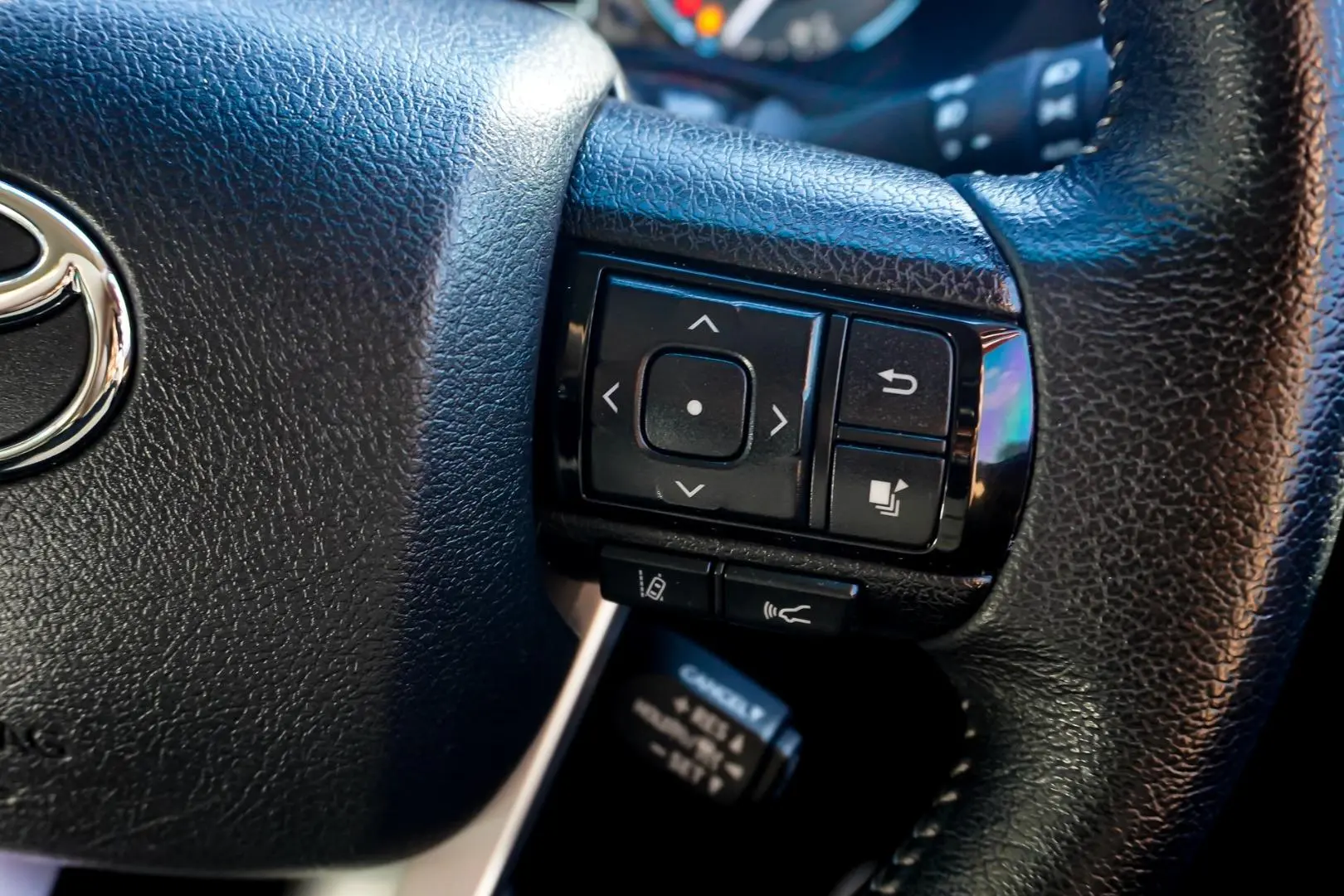 2023 Toyota Hilux Gallery Image 19