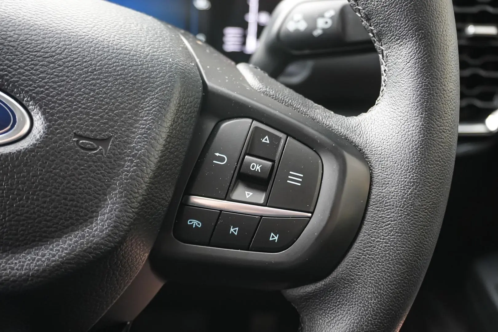 2024 Ford Everest Gallery Image 21