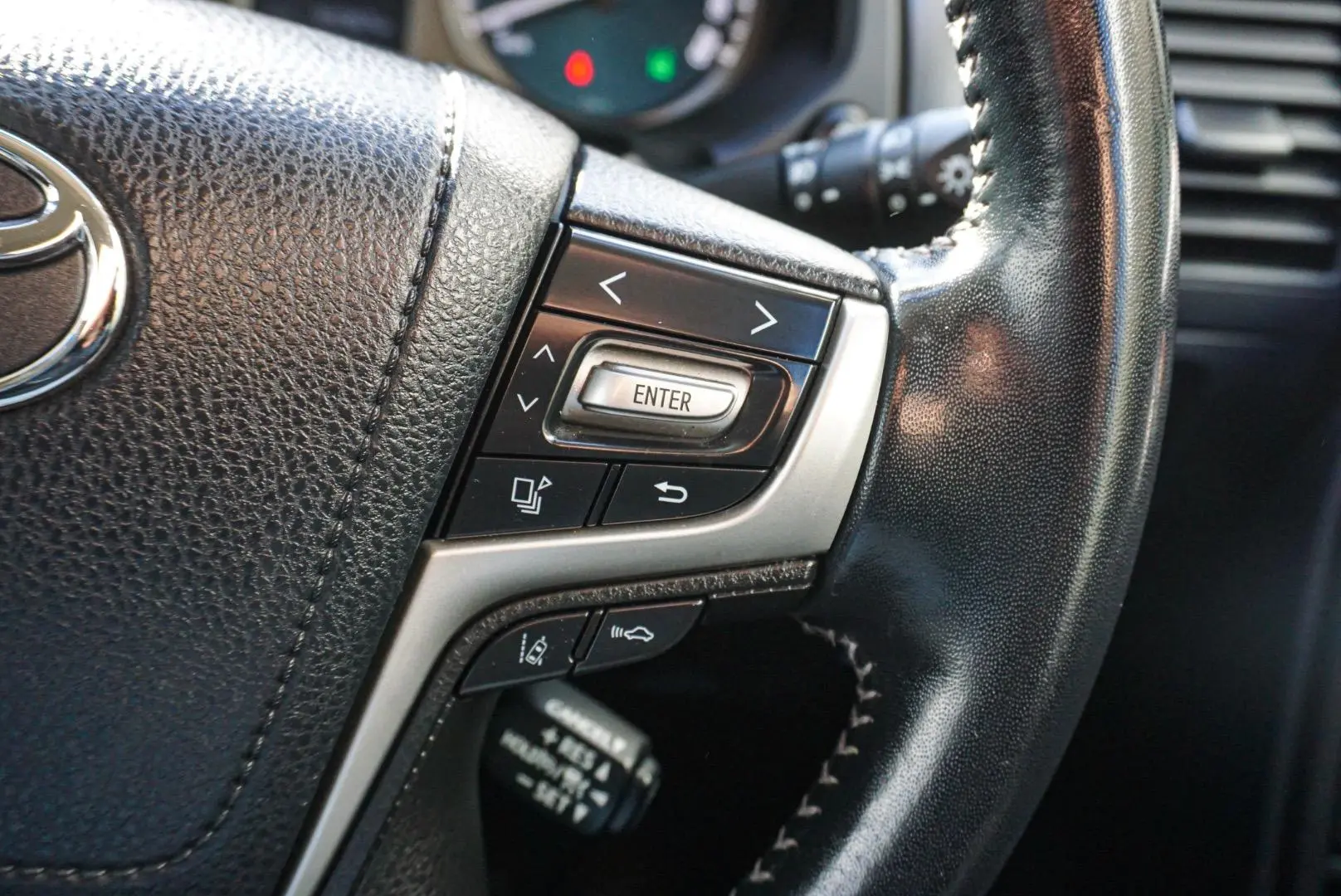 2019 Toyota Landcruiser Prado Gallery Image 20