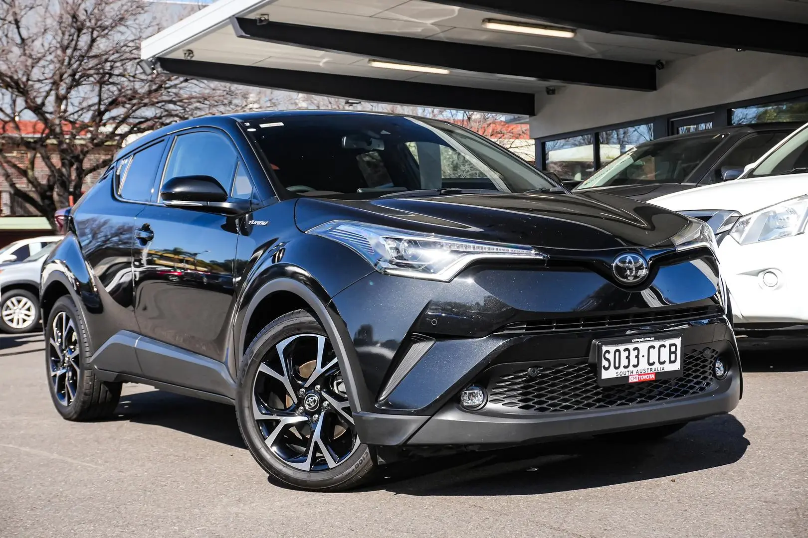 2018 Toyota C-HR Gallery Image 1