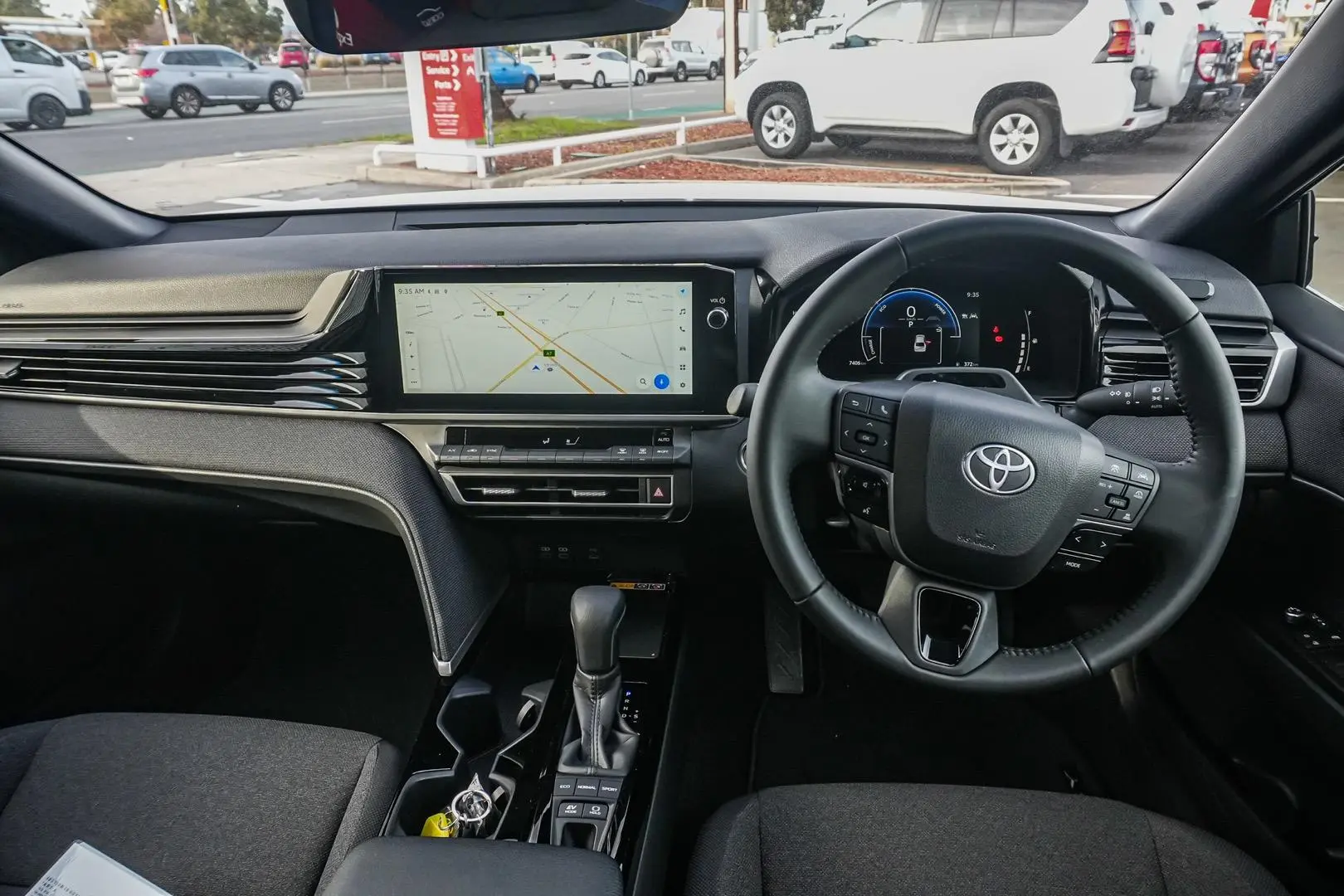 2025 Toyota Camry Gallery Image 8