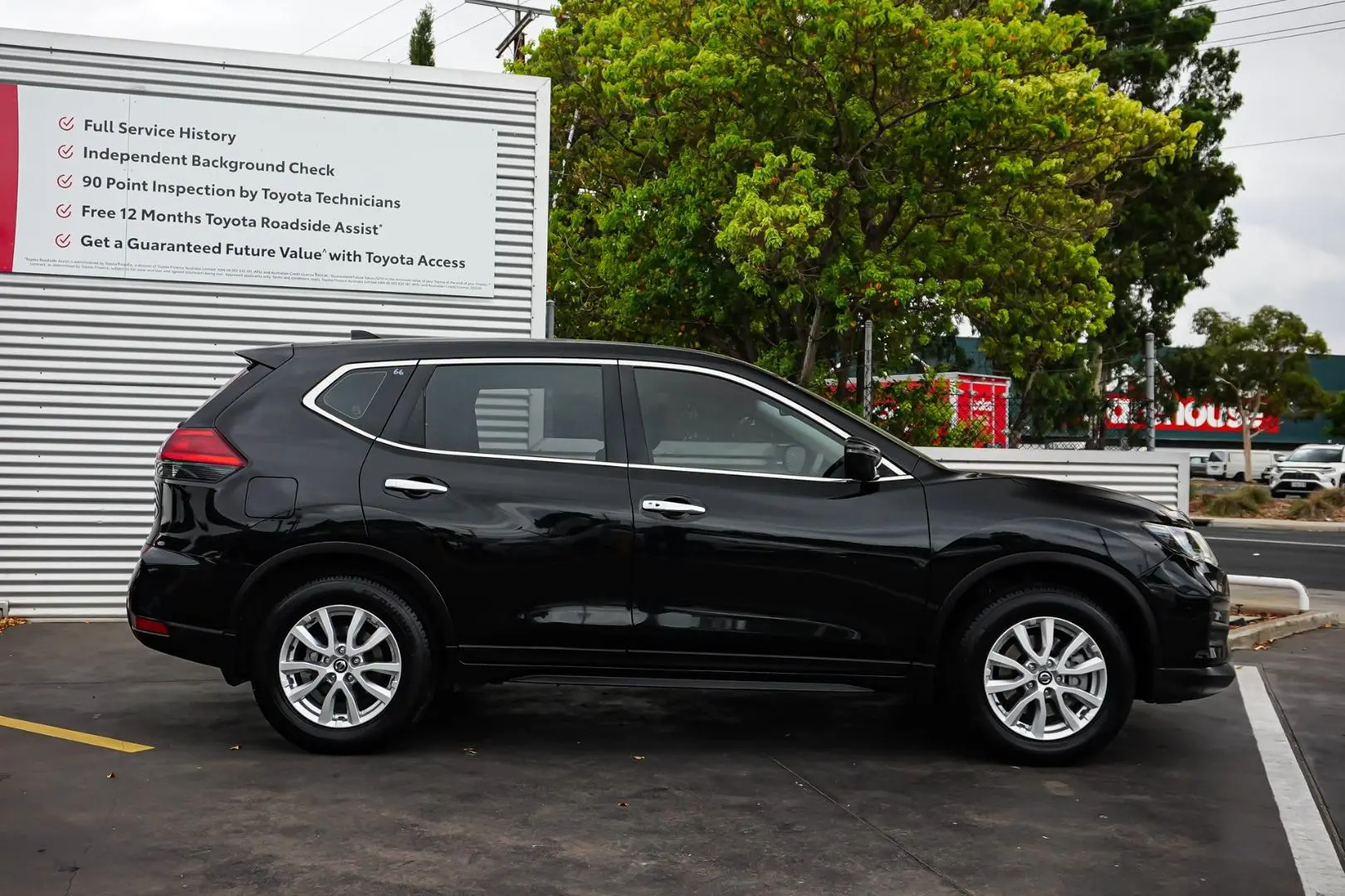 2019 Nissan X-TRAIL Gallery Image 4