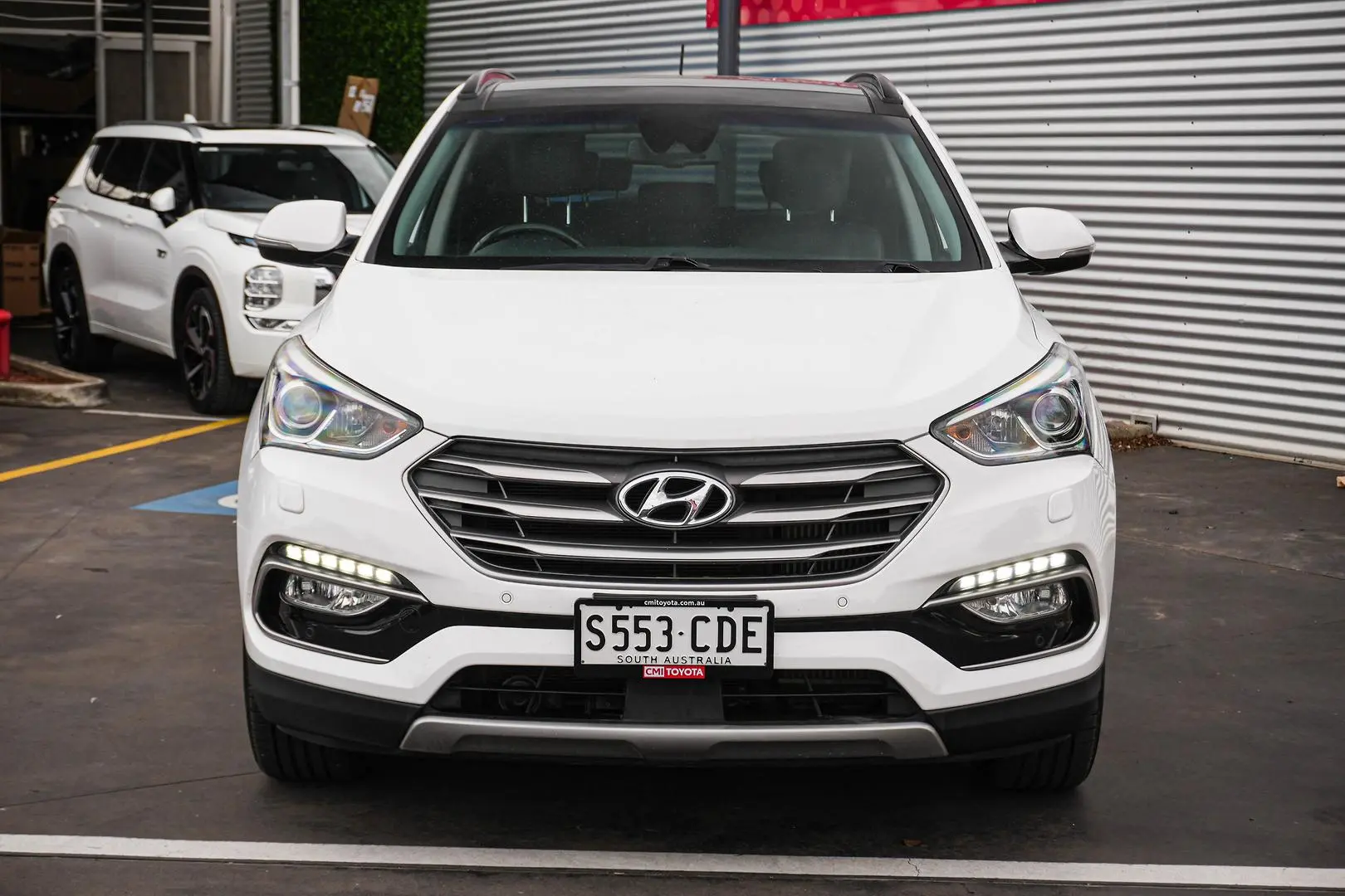 2015 Hyundai Santa Fe Gallery Image 5