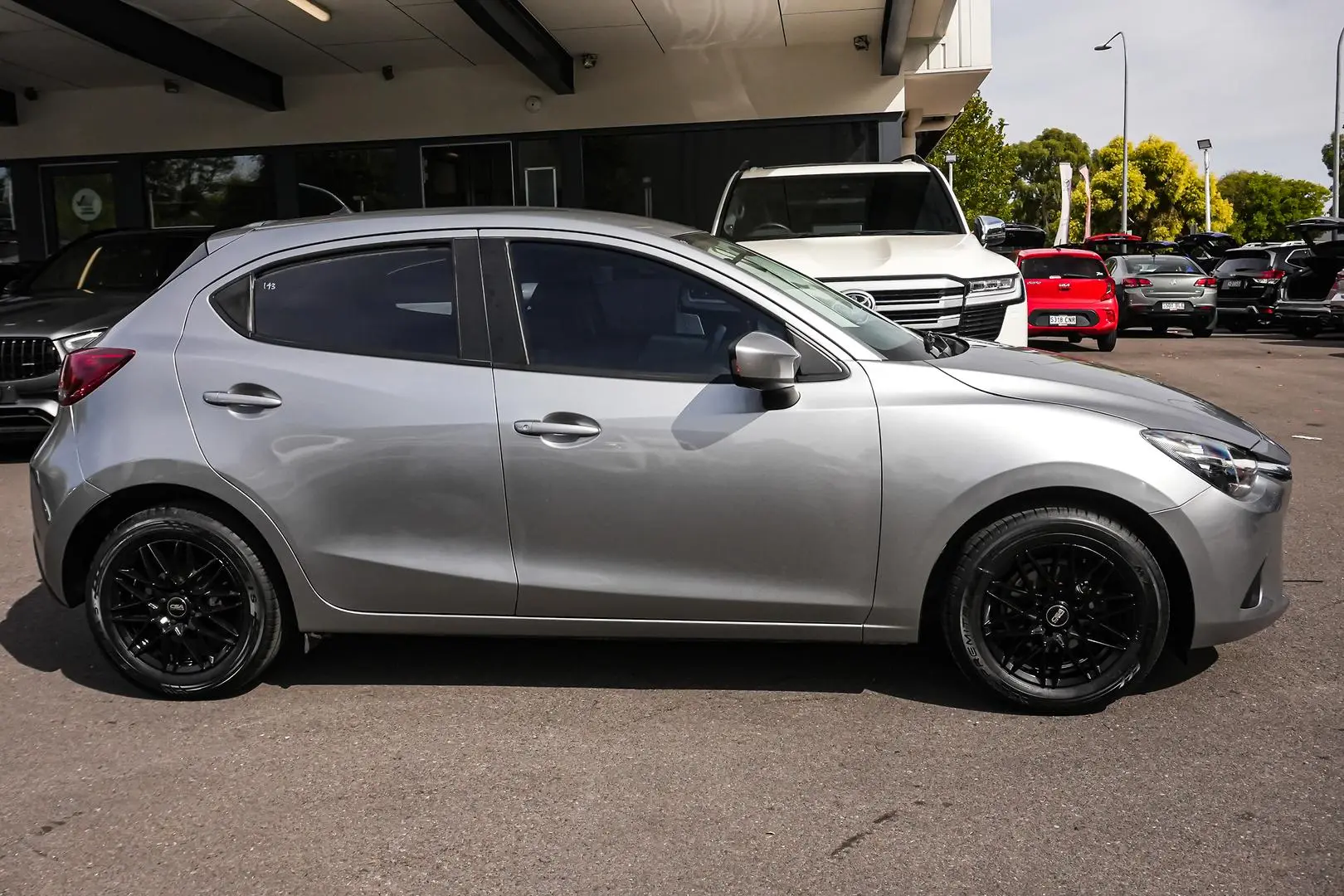 2016 Mazda 2 Gallery Image 4