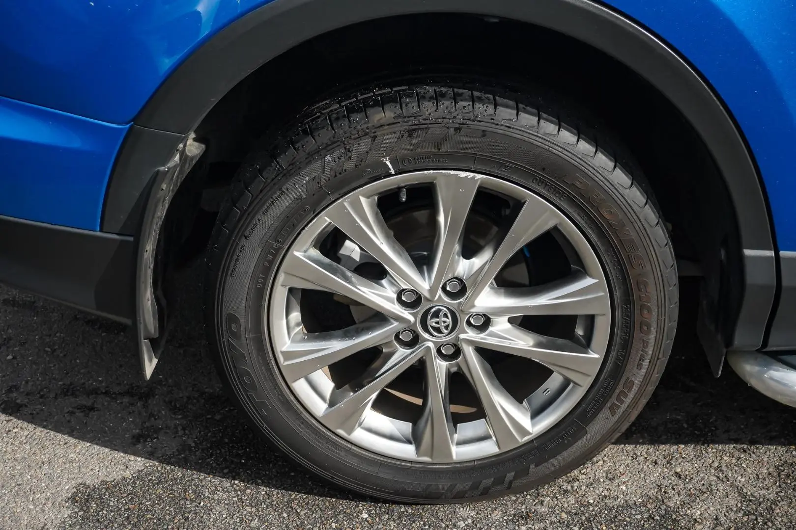 2016 Toyota RAV4 Gallery Image 17