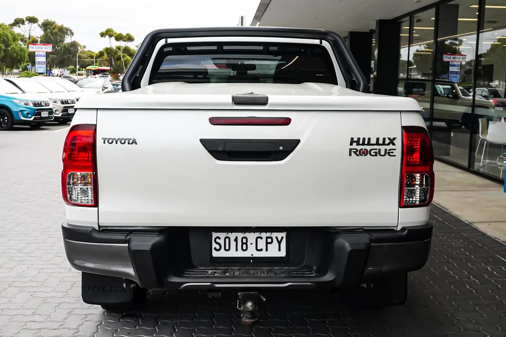 2020 Toyota Hilux Gallery Image 6