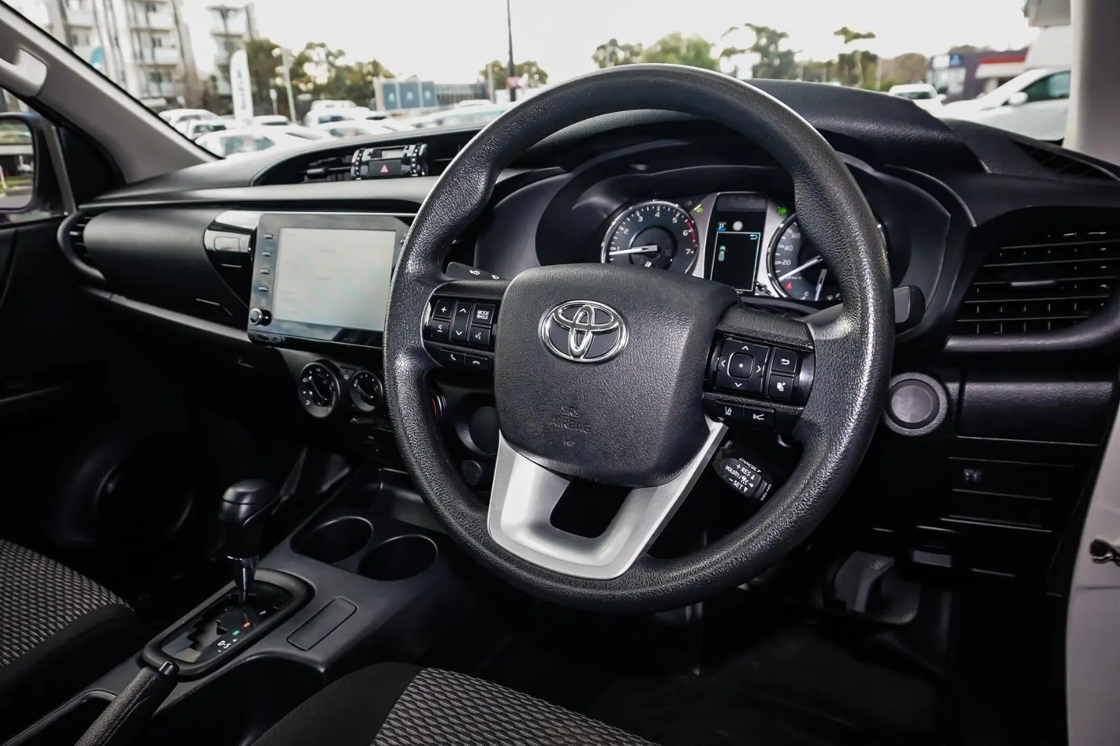 2020 Toyota Hilux Gallery Image 6