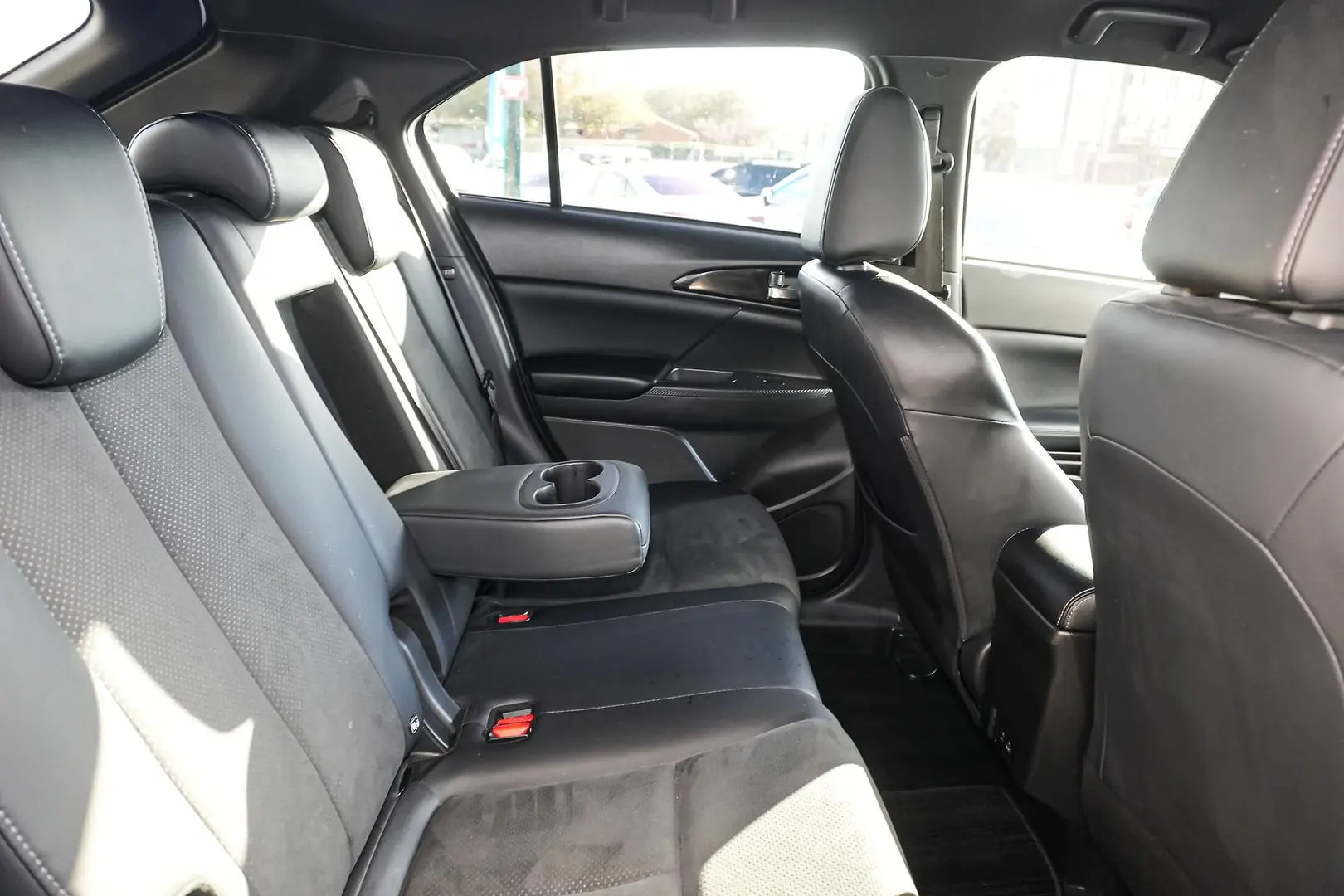 2023 Mitsubishi Eclipse Cross Gallery Image 9