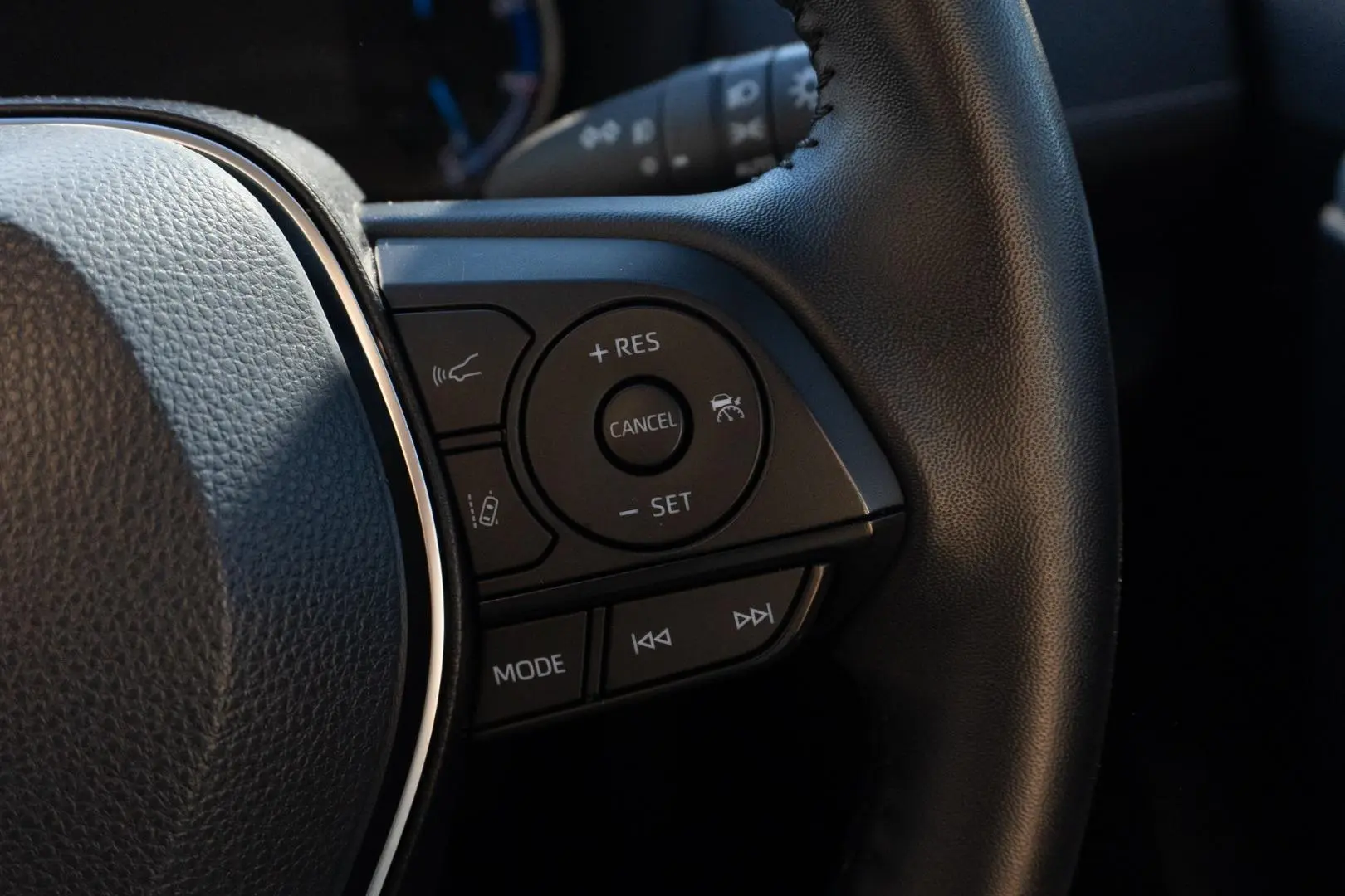 2025 Toyota RAV4 Gallery Image 20