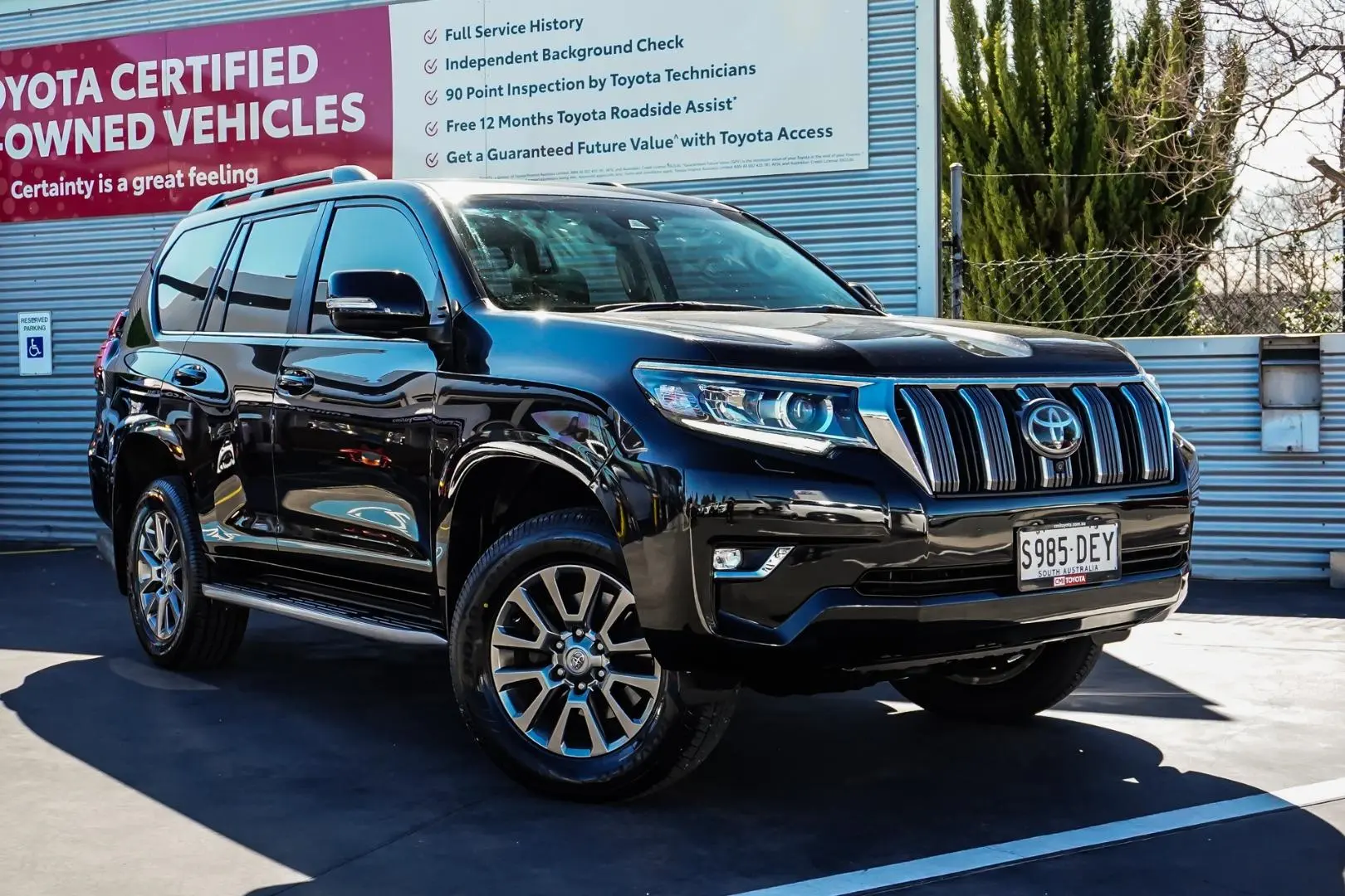 2018 Toyota Landcruiser Prado Gallery Image 2