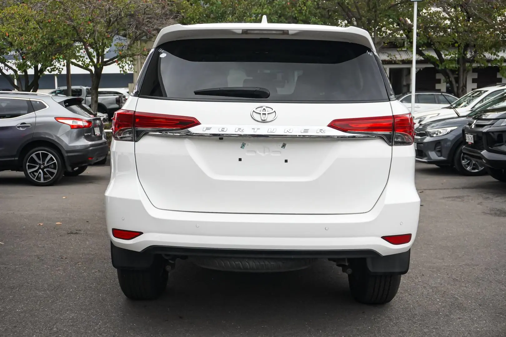 2024 Toyota Fortuner Gallery Image 5