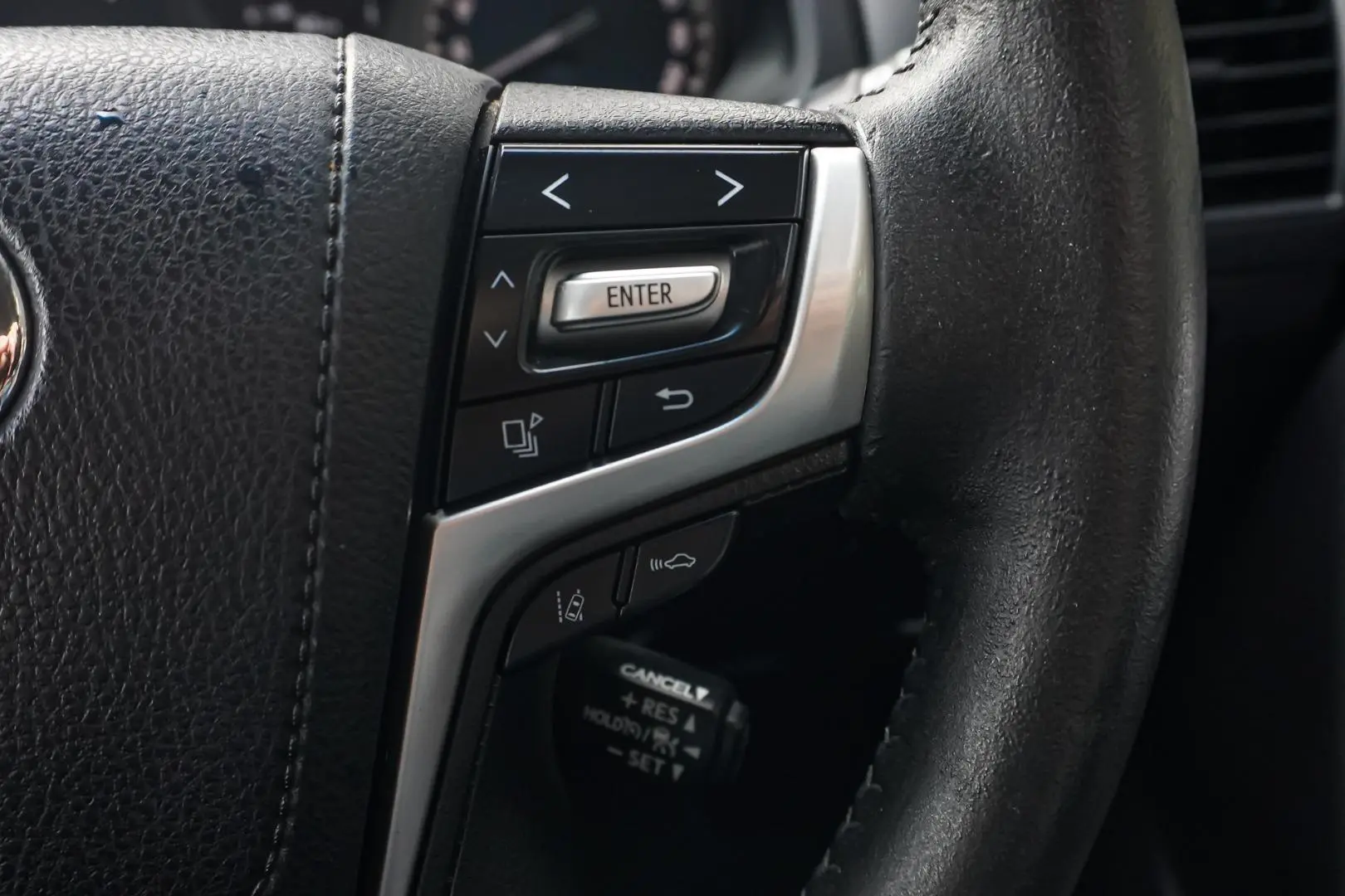 2018 Toyota Landcruiser Prado Gallery Image 20
