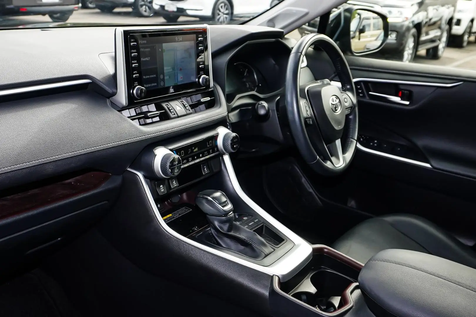 2021 Toyota RAV4 Gallery Image 10