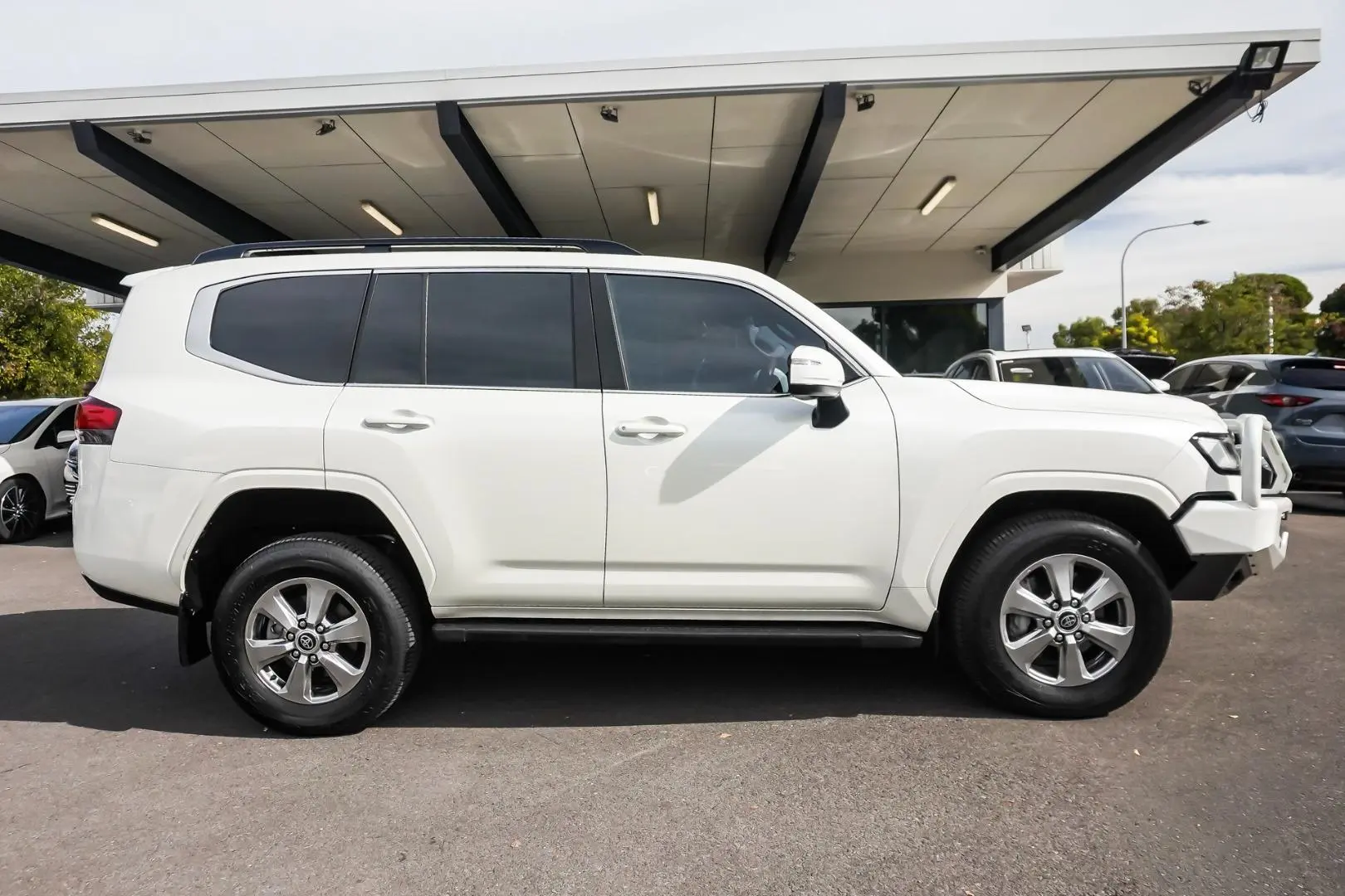 2024 Toyota Landcruiser Gallery Image 4