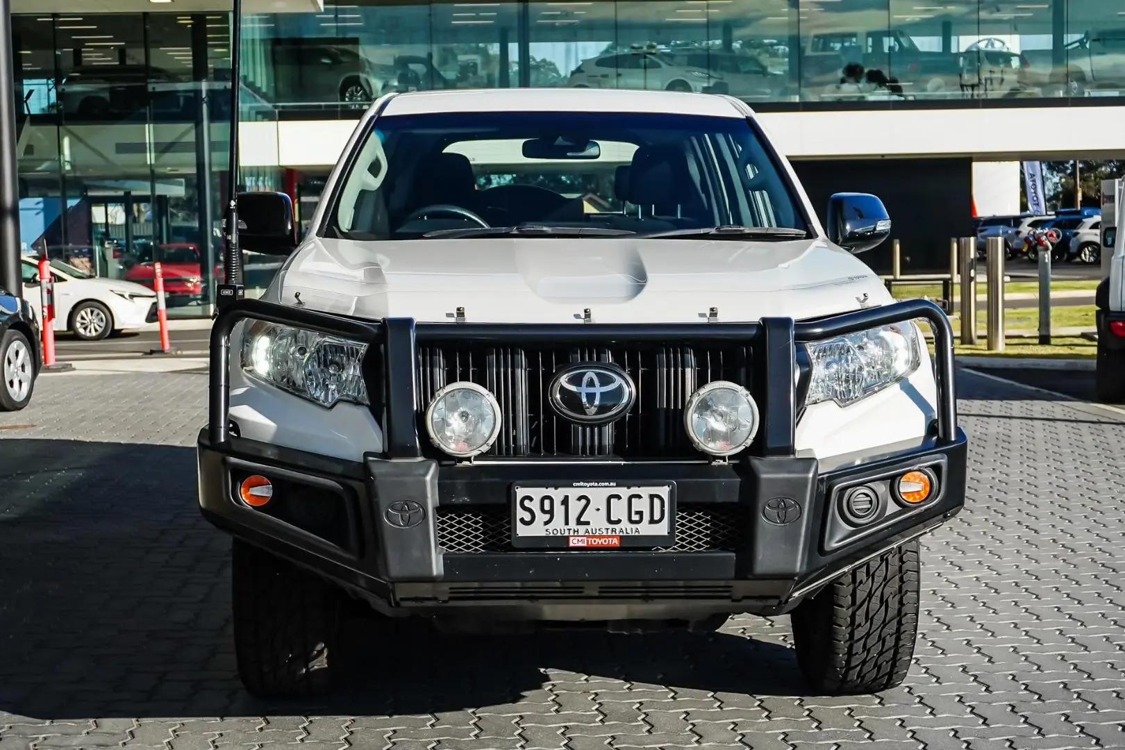 2020 Toyota Landcruiser Prado Gallery Image 4
