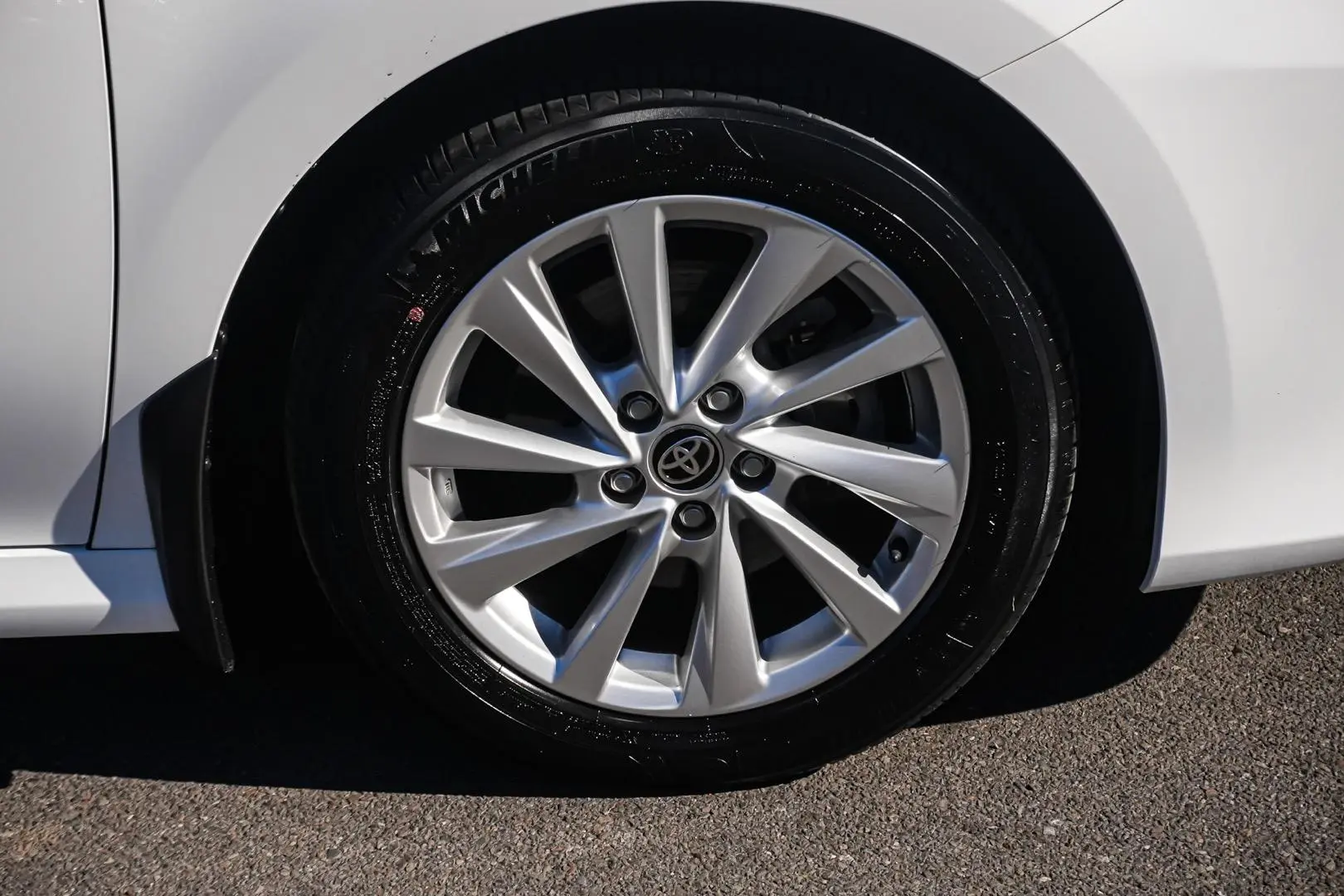 2021 Toyota Camry Gallery Image 12